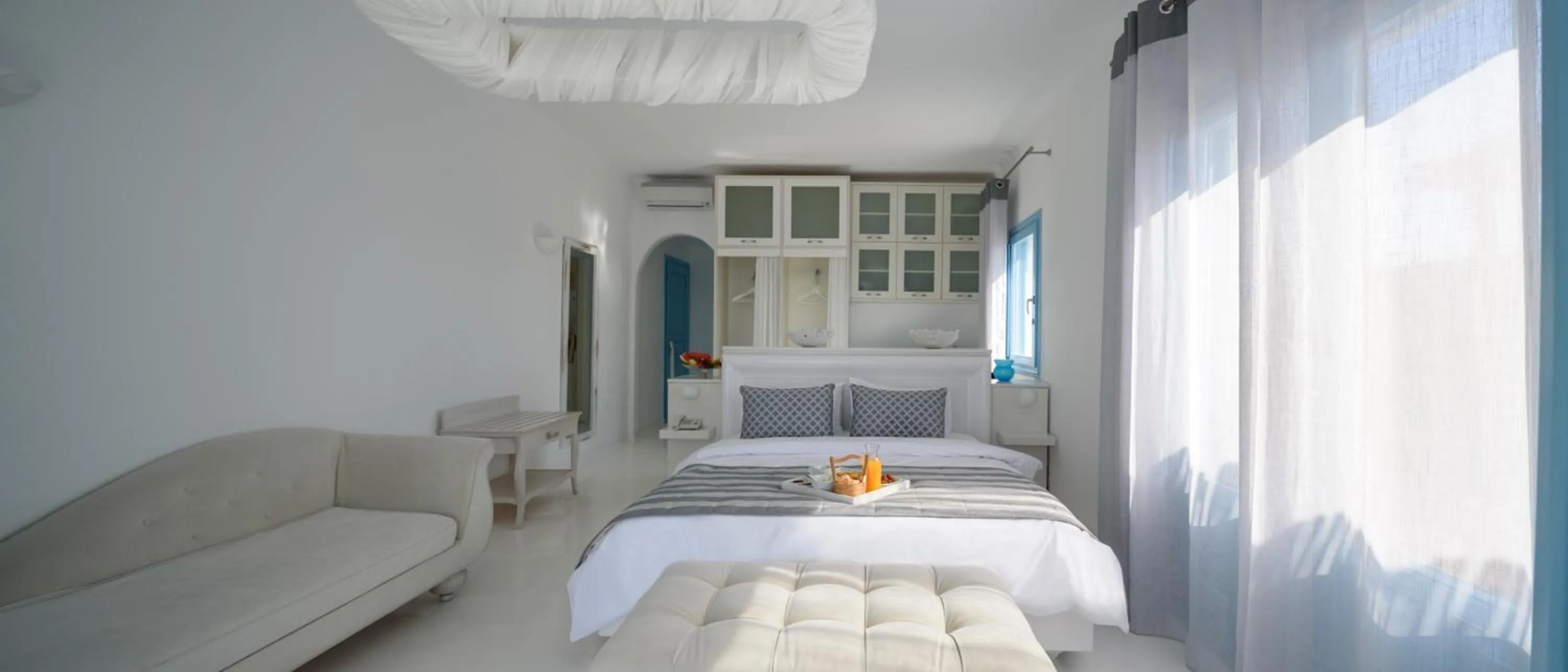 Bed in Kalestesia Suites