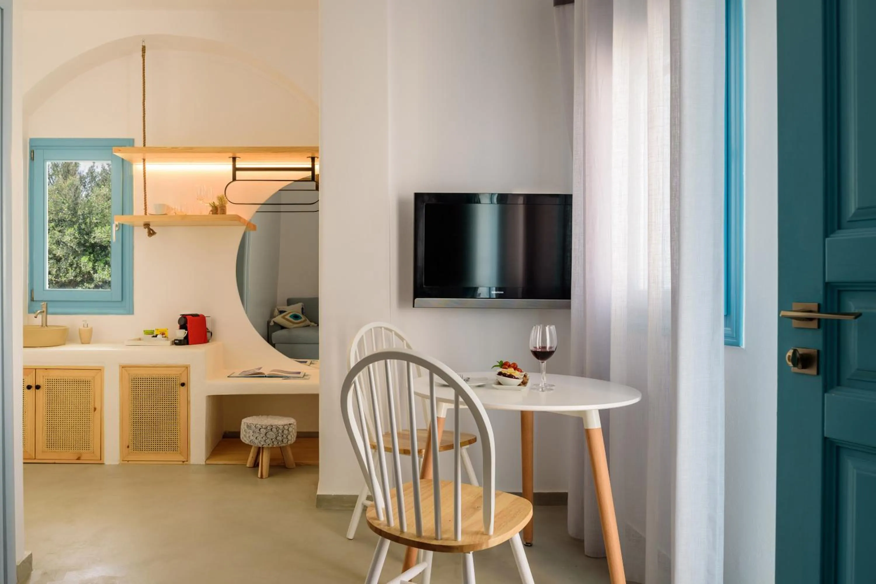 TV and multimedia in Kalestesia Suites