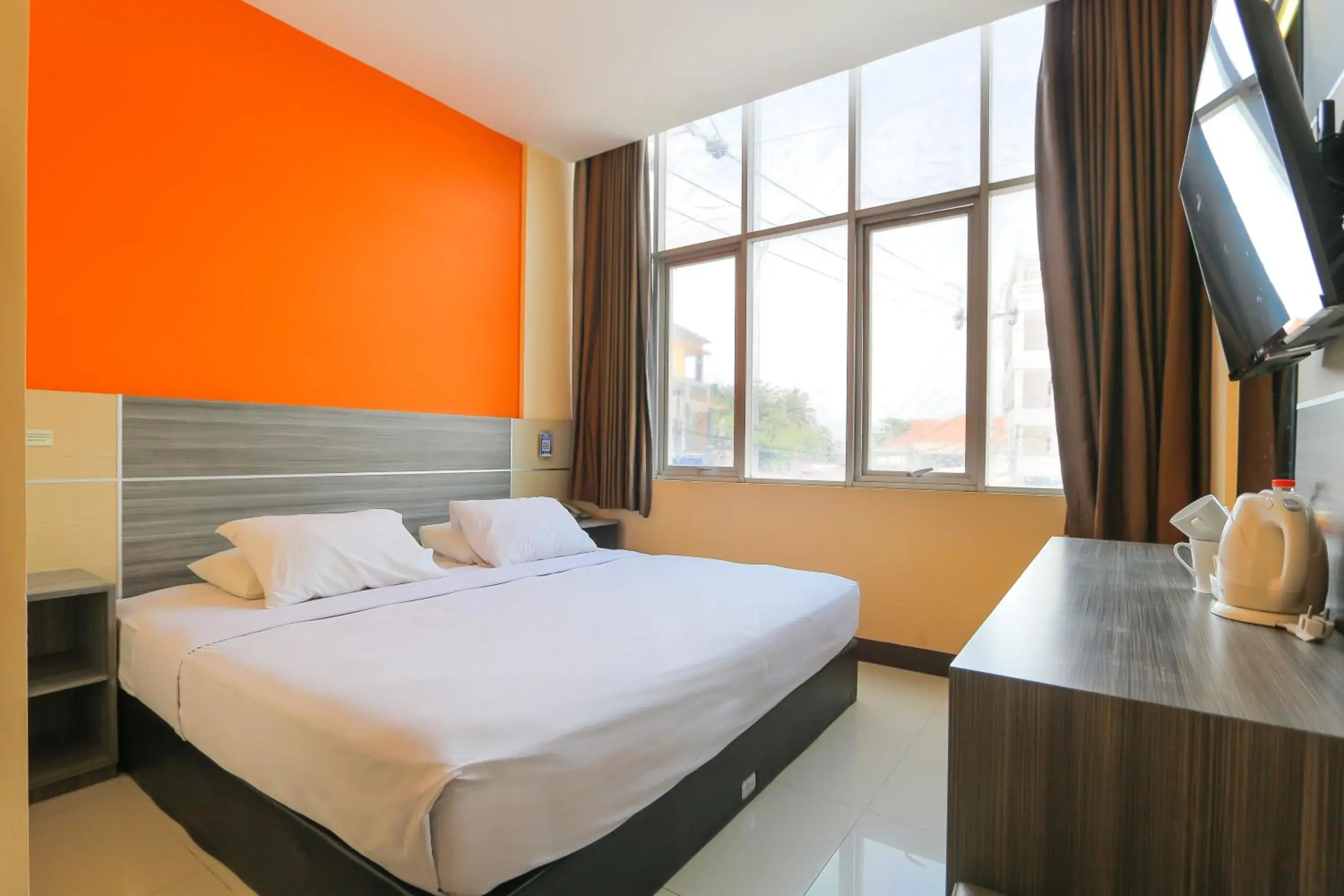 Deluxe Suite B Street View in Sun In Pangandaran Hotel Deluxe Suite B Street View in Sun In Pangandaran Hotel