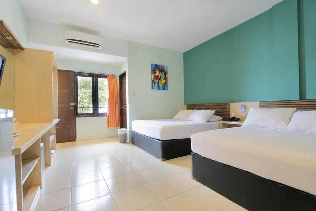 Family Room with Sea View in Sun In Pangandaran Hotel Family Room with Sea View in Sun In Pangandaran Hotel