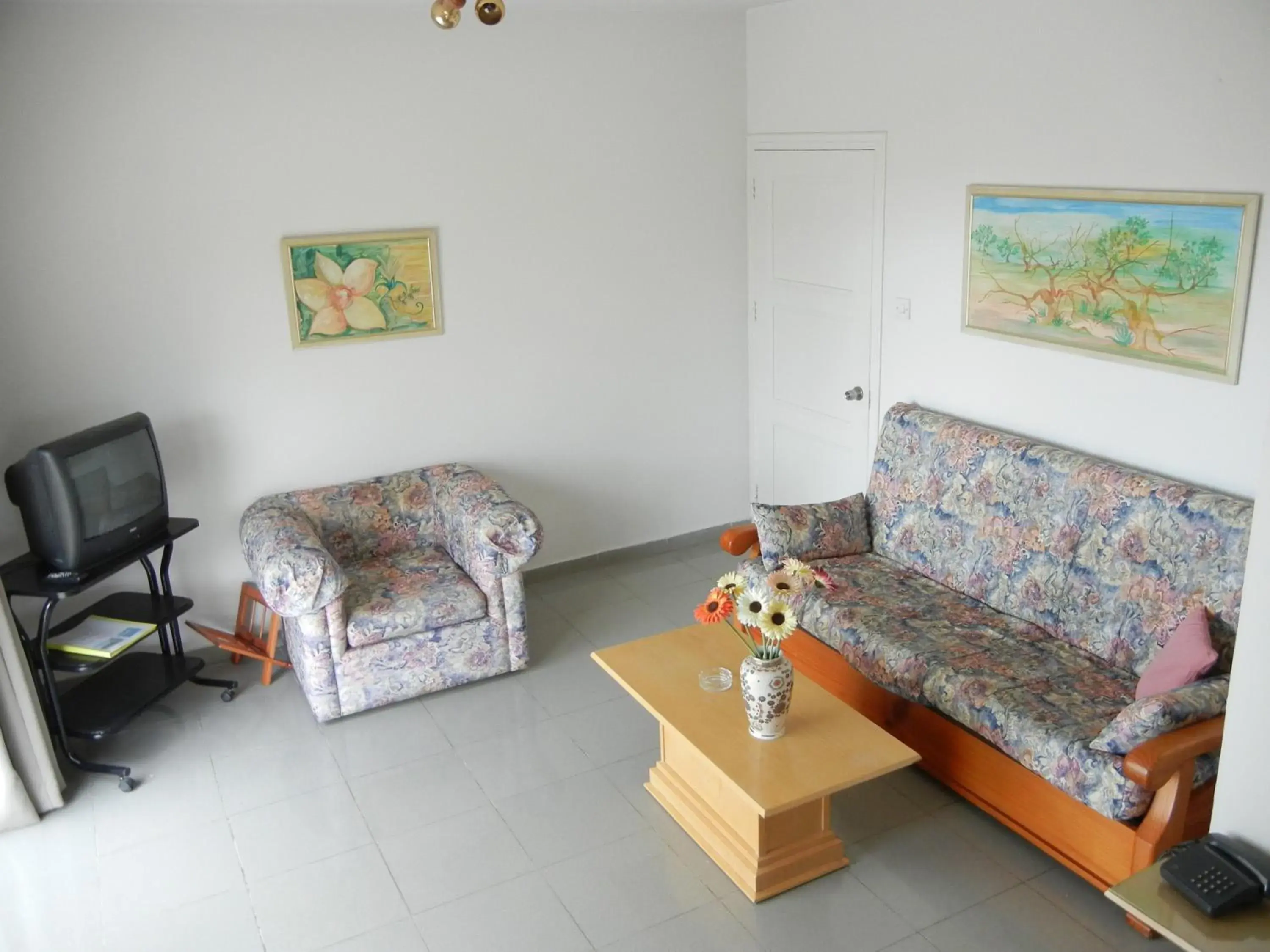 Family Apartment (2 Adults + 2 Children) in Tsialis Hotel Apartments Family Apartment (2 Adults + 2 Children) in Tsialis Hotel Apartments