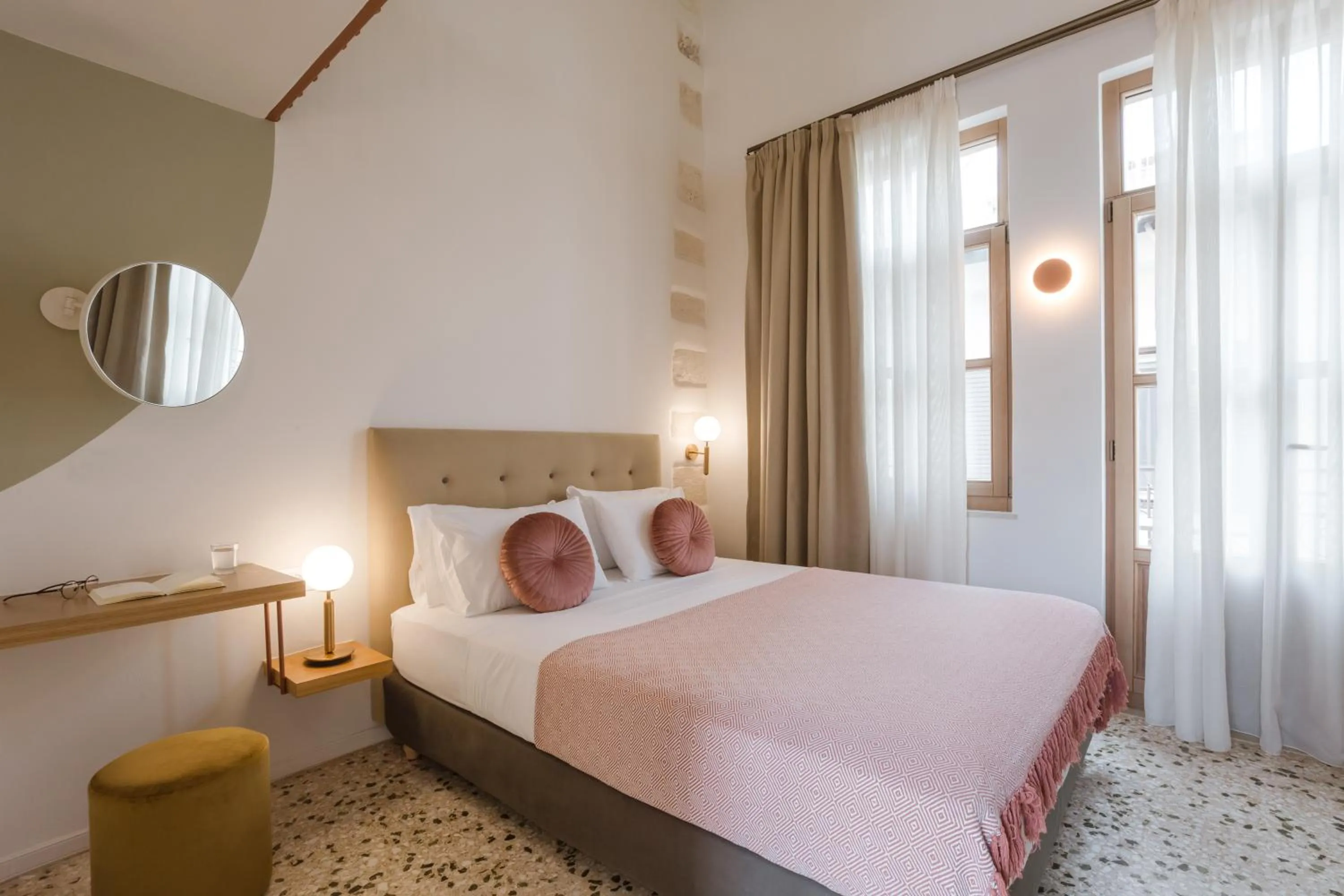 Bed in Neratze Hammam Suites