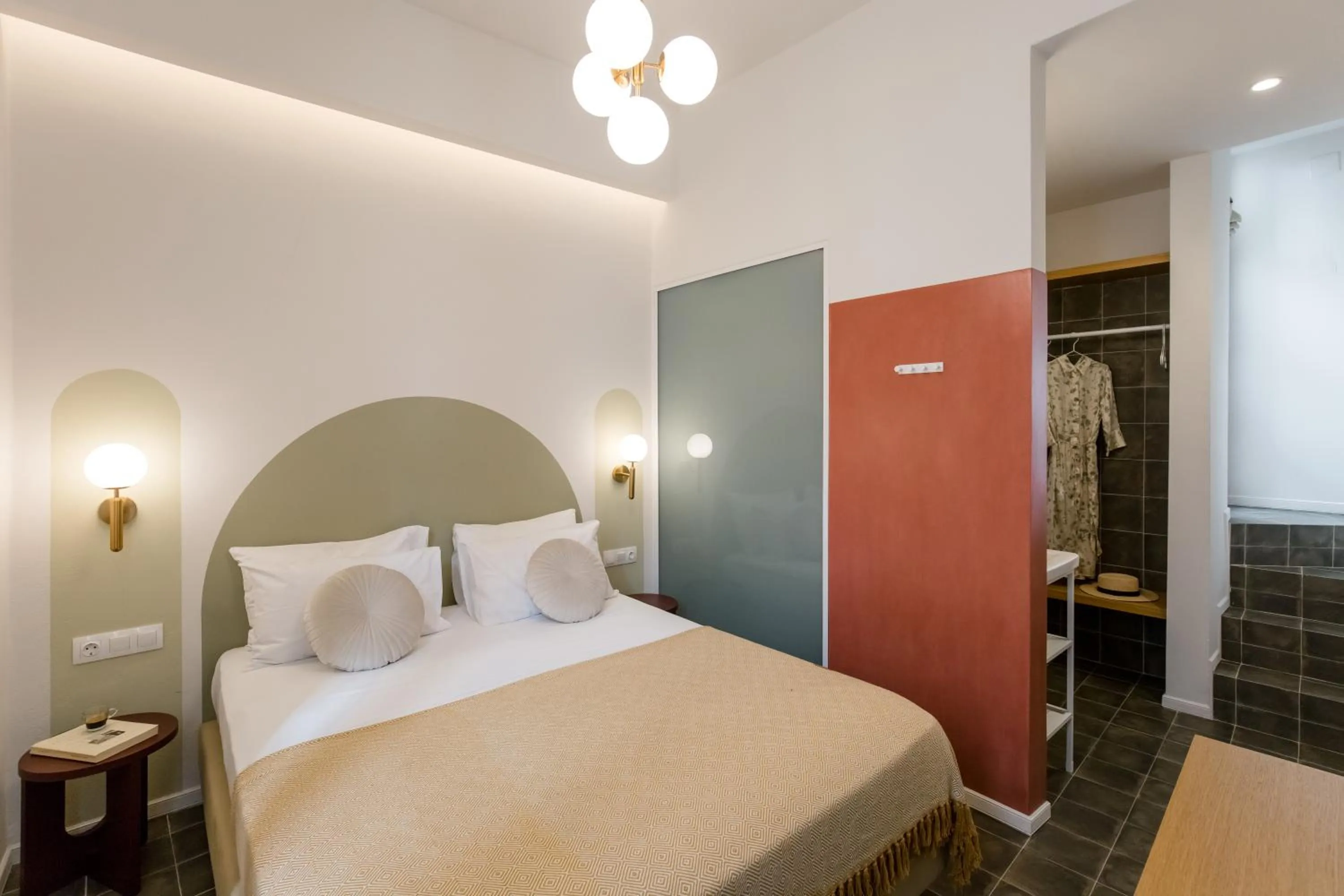 Bed in Neratze Hammam Suites