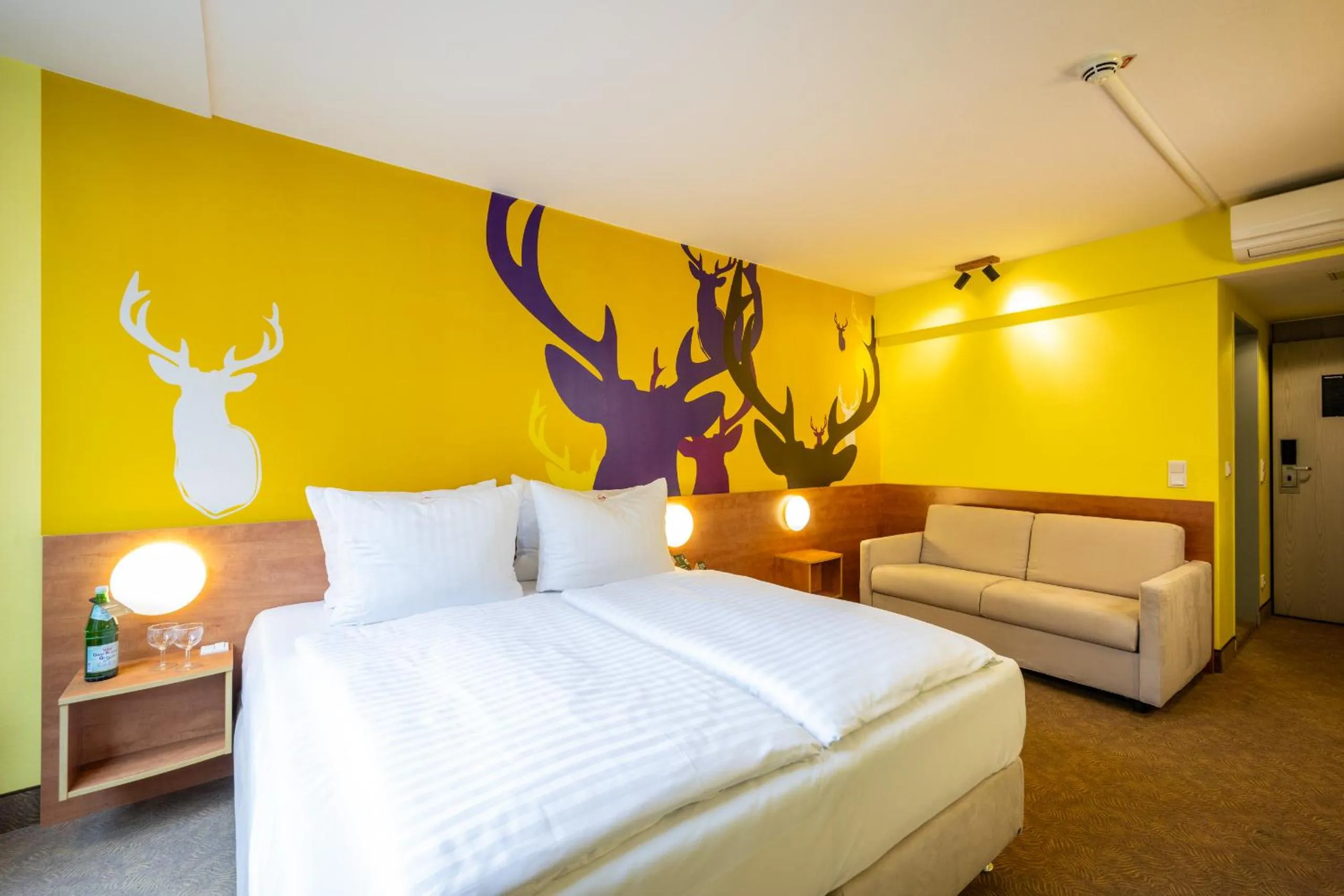 Photo of the whole room, Bed in Hotel Göttingen-West