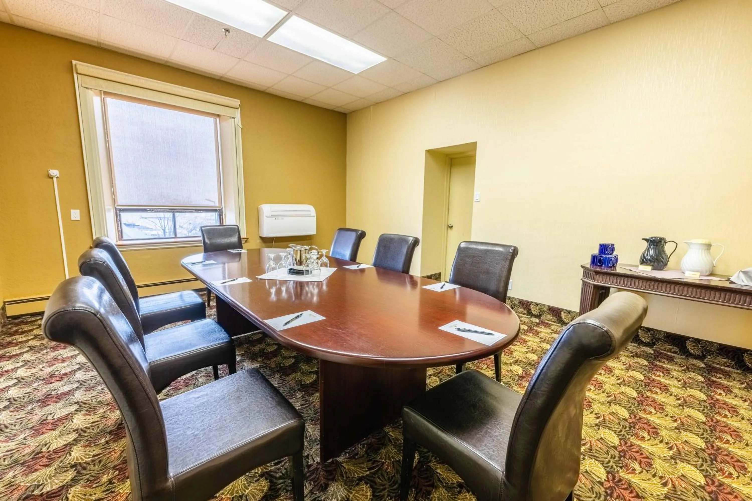 Meeting/conference room in Prince Arthur Waterfront Hotel & Suites