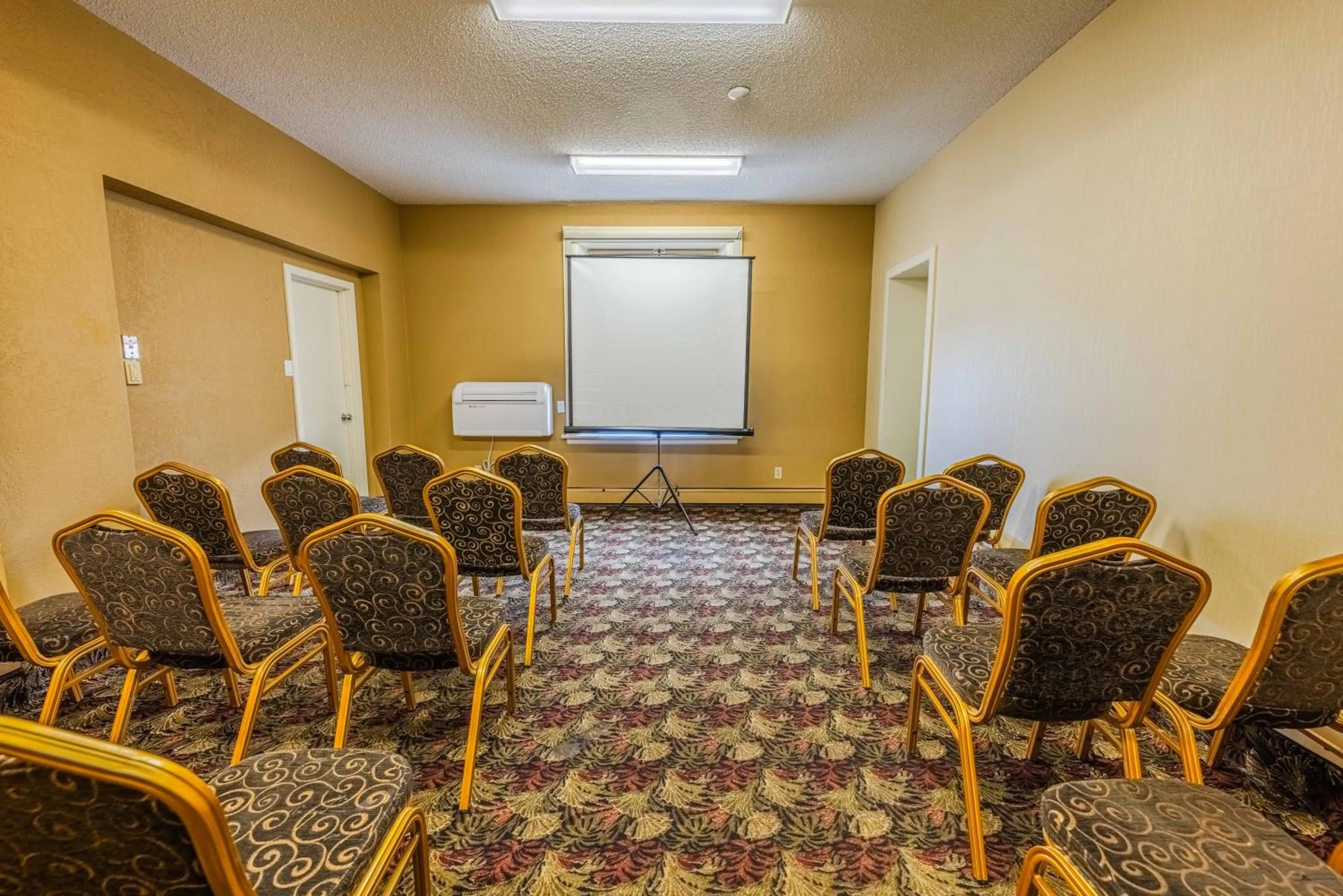 Meeting/conference room in Prince Arthur Waterfront Hotel & Suites