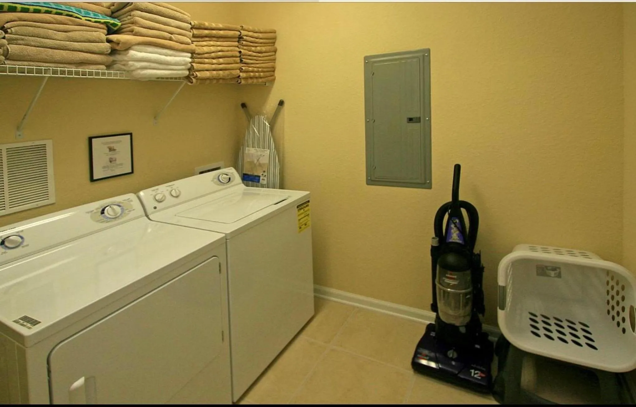 laundry in Executive 3 Bedroom Villa at Universal,Convention Center, Vista Cay