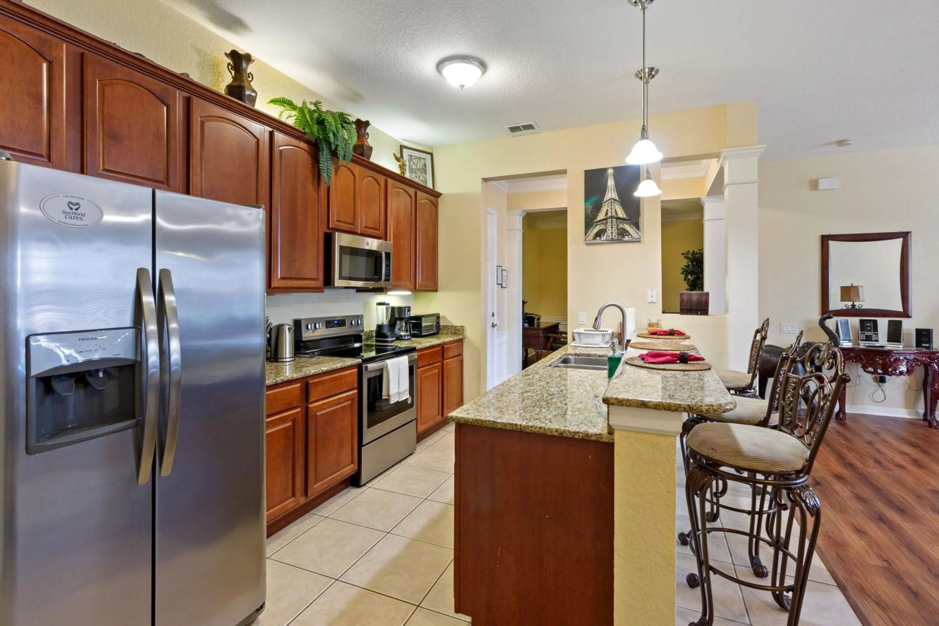 Kitchen or kitchenette in Executive 3 Bedroom Villa at Universal,Convention Center, Vista Cay