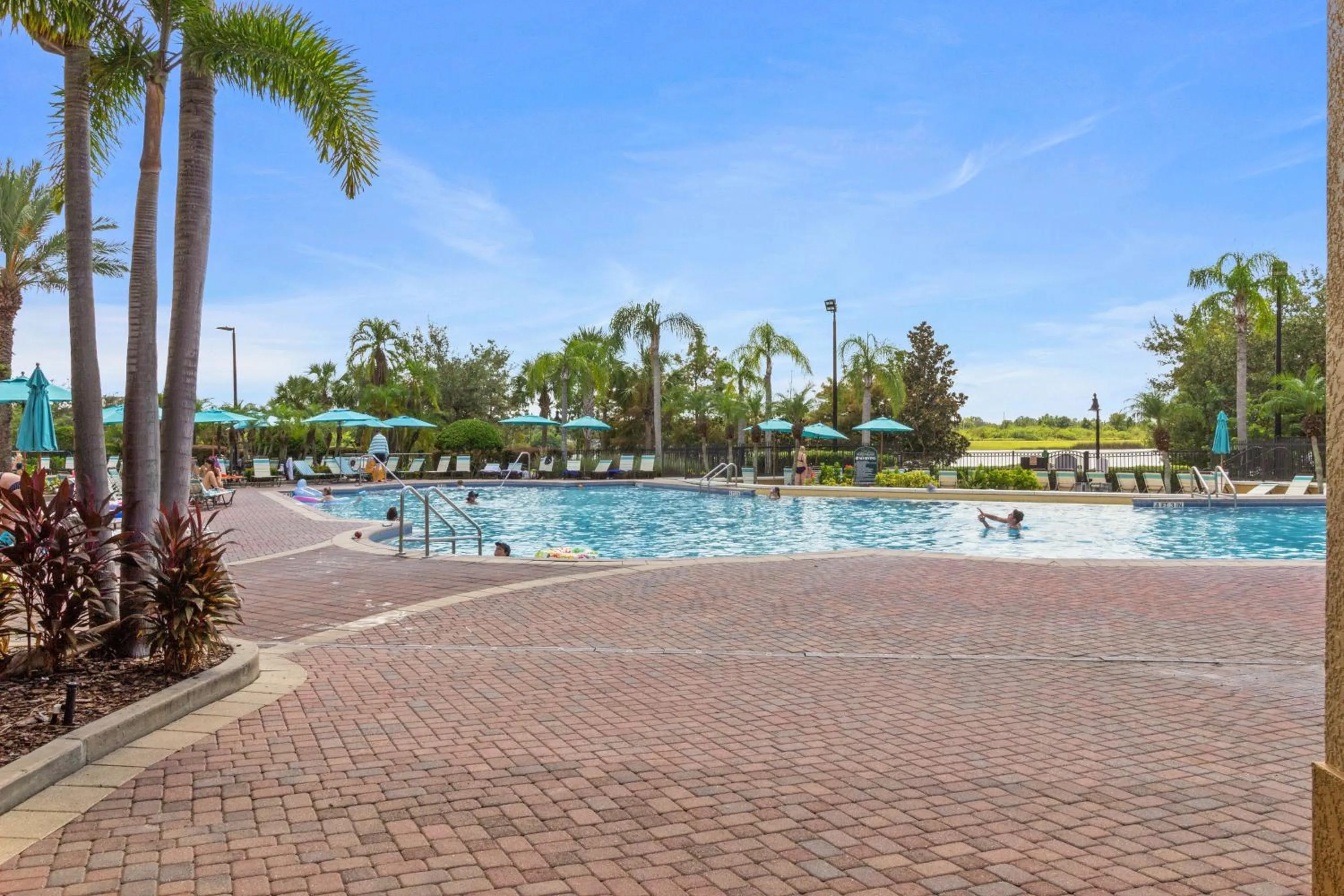 Swimming pool in Executive 3 Bedroom Villa at Universal,Convention Center, Vista Cay