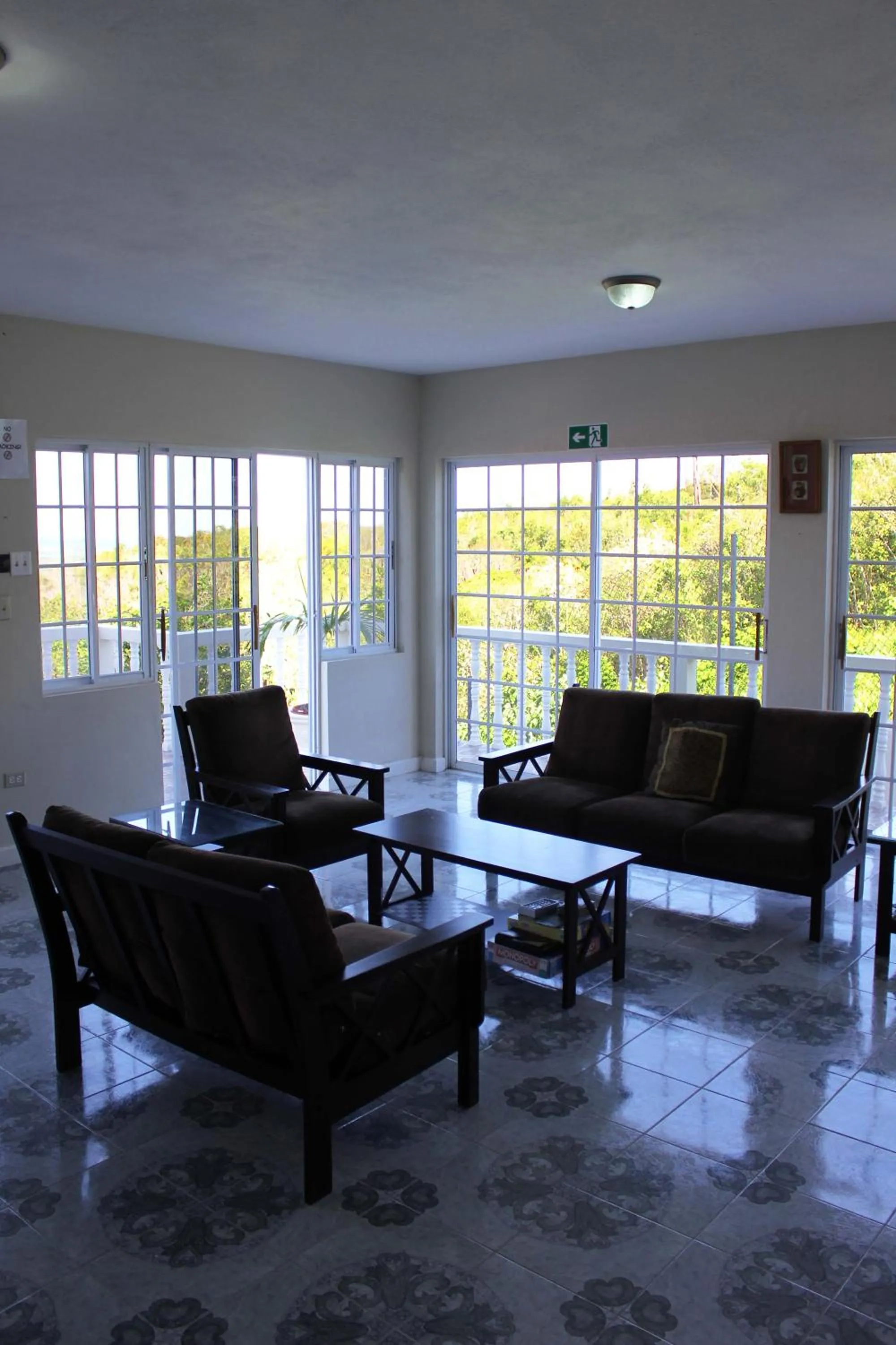 Living room in Retreat Guest House