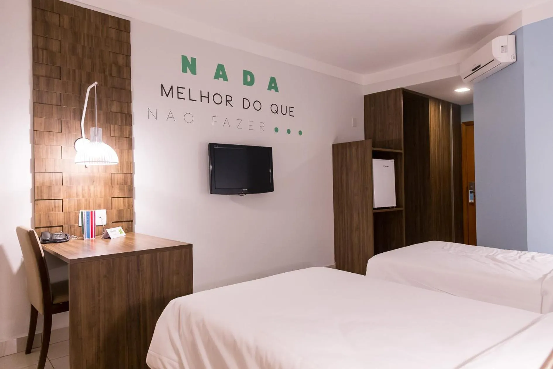 Photo of the whole room, Bed in ibis Styles Ribeirao Preto Maurilio Biagi