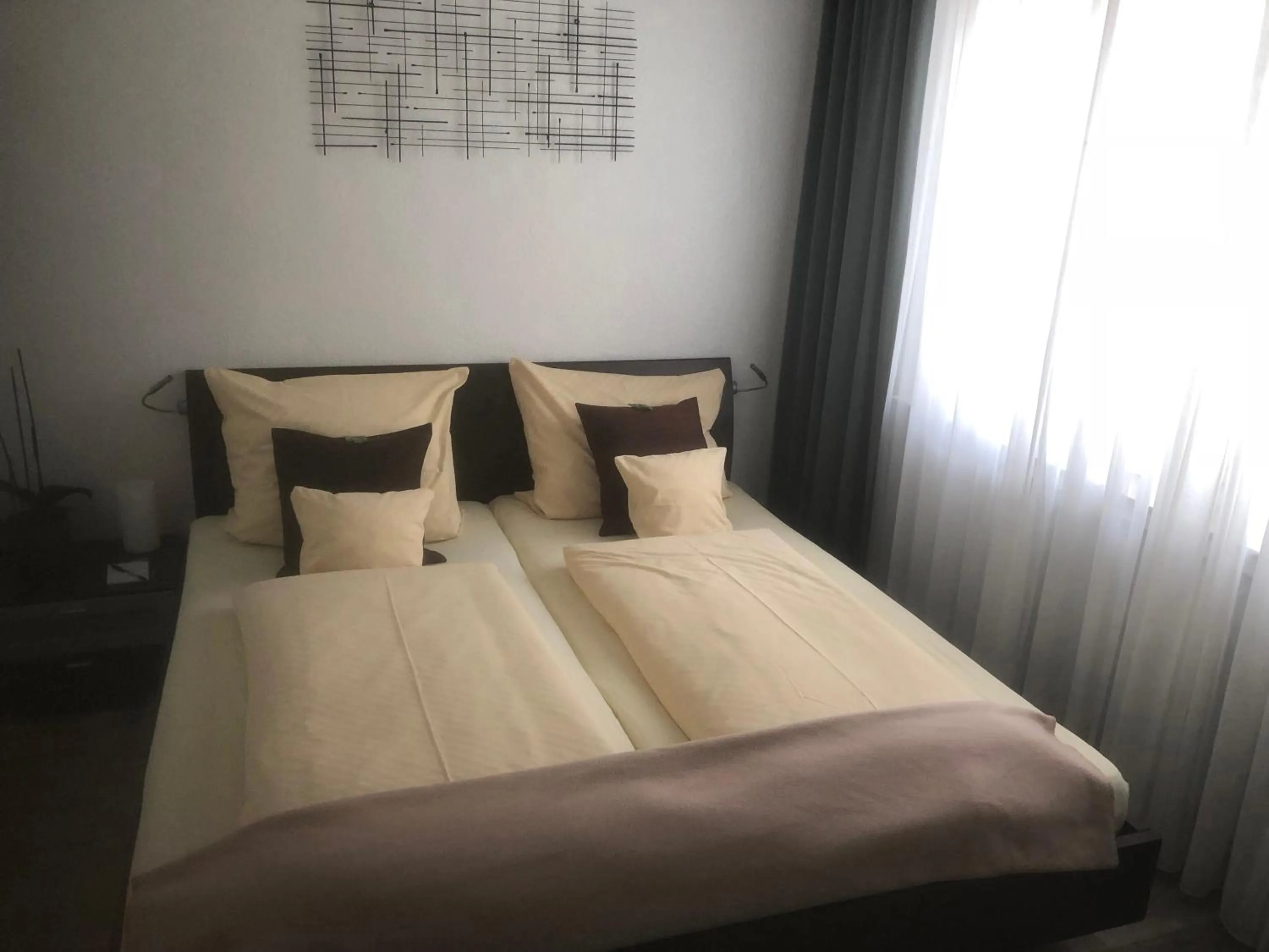 Photo of the whole room, Bed in Hotel Sechzehn