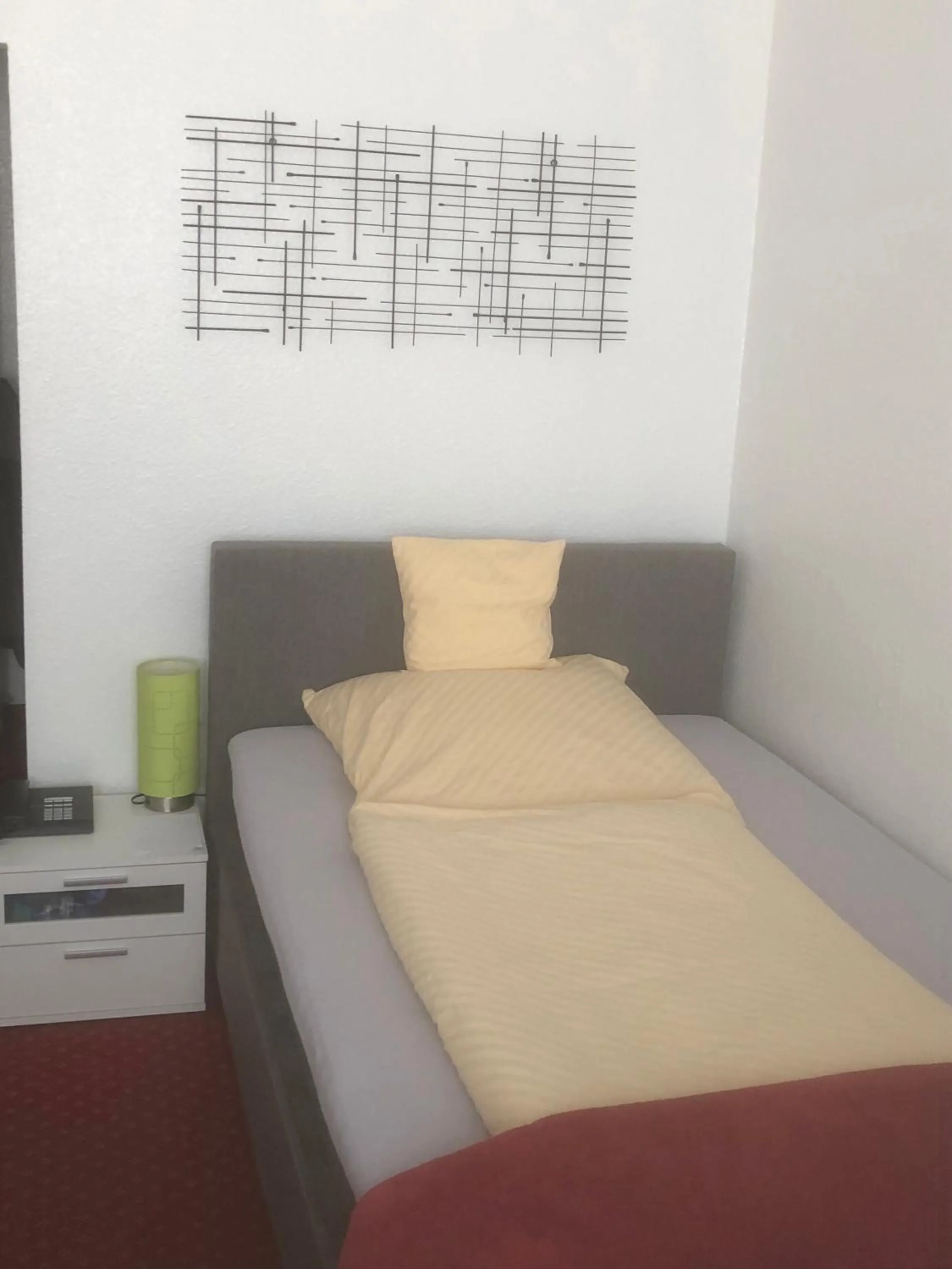 Photo of the whole room, Bed in Hotel Sechzehn