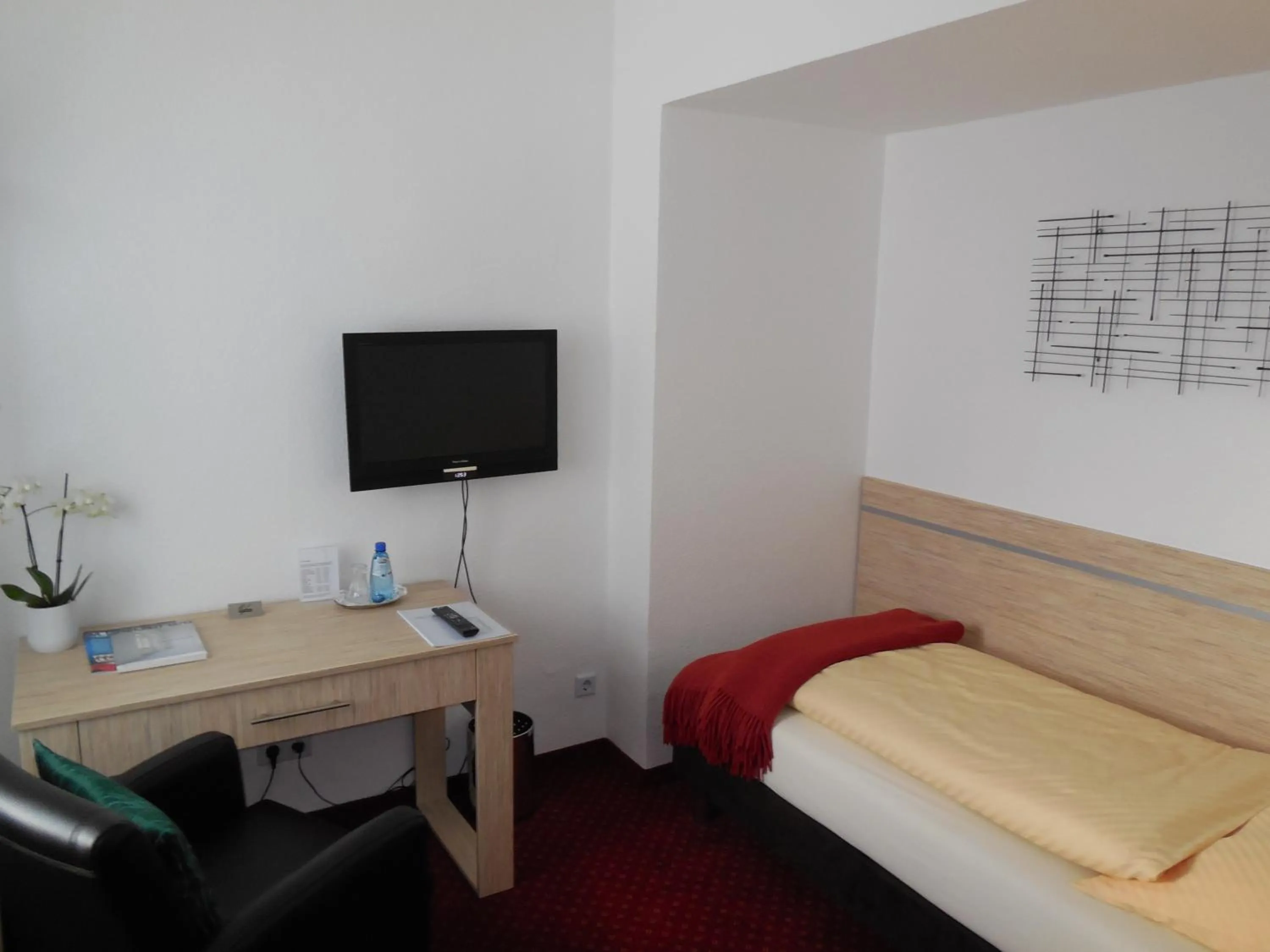 TV and multimedia, Bed in Hotel Sechzehn