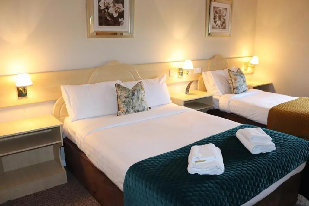 Bed in Hillview Lodge