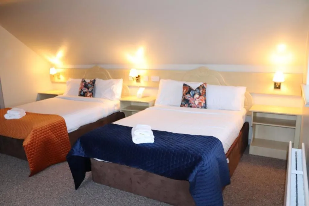 Bed in Hillview Lodge