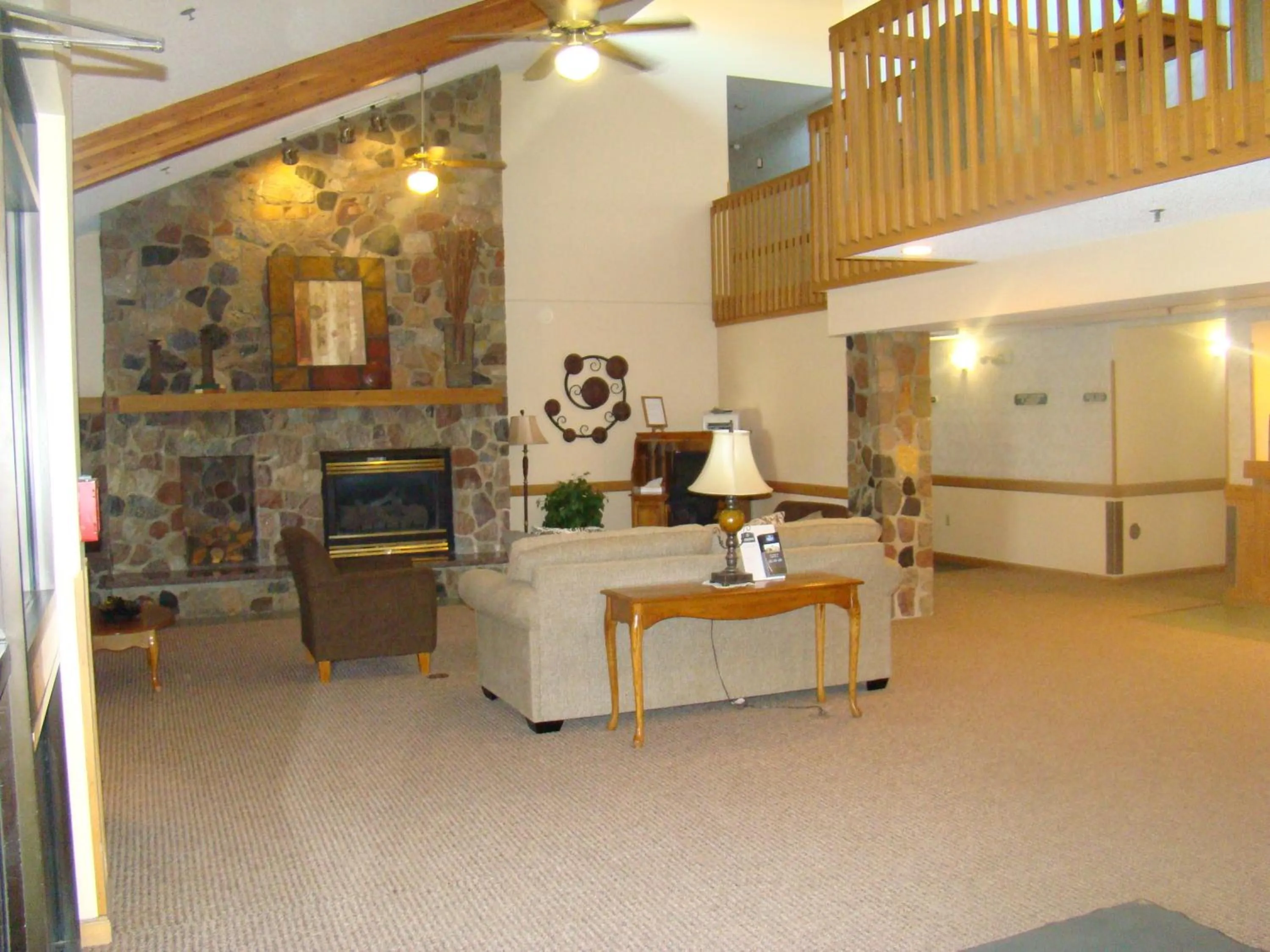 Lobby or reception in Boarders Inn & Suites by Cobblestone Hotels - Faribault
