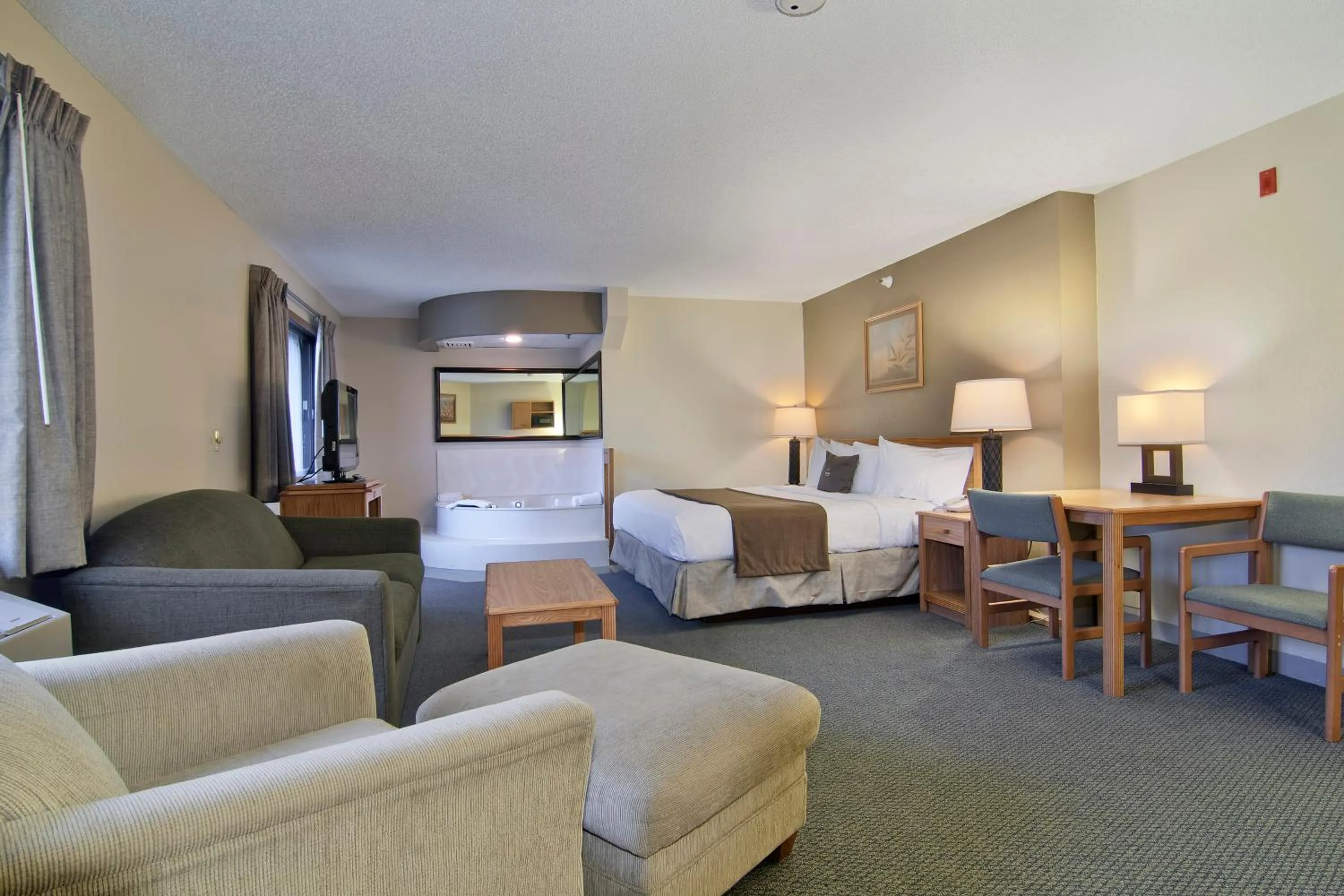 Bed in Boarders Inn & Suites by Cobblestone Hotels - Faribault