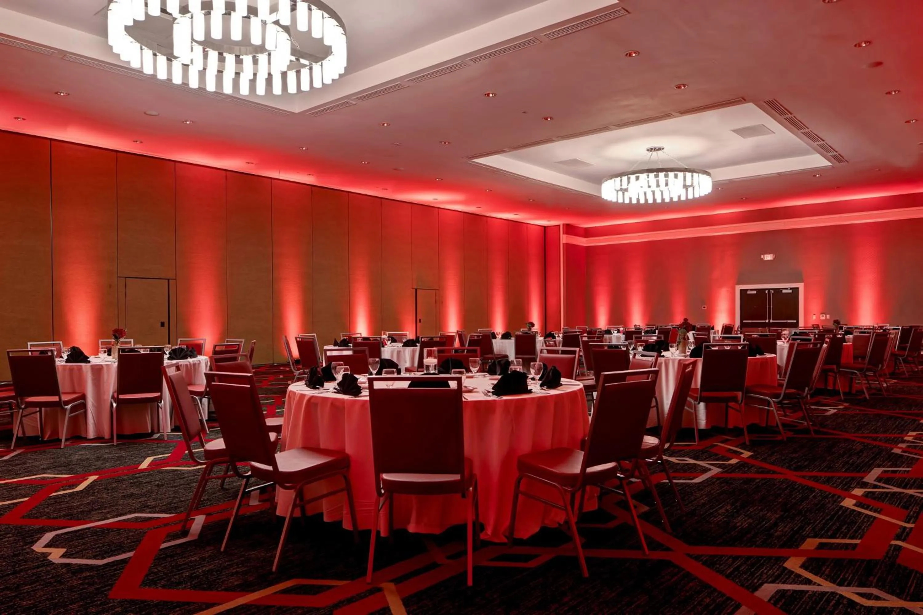 Meeting/conference room in Four Points by Sheraton Peoria