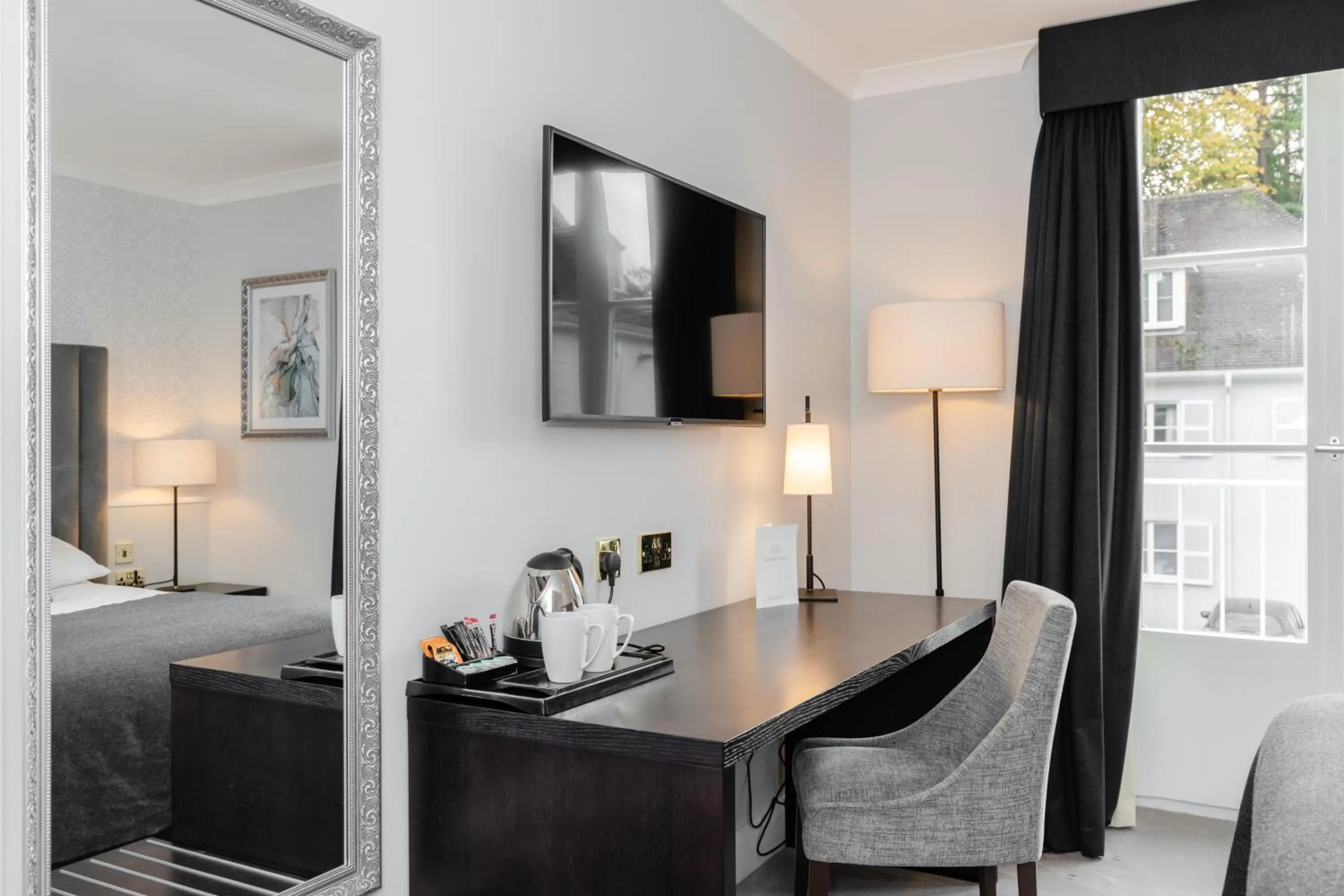 TV and multimedia, Bed in Gorse Hill Hotel