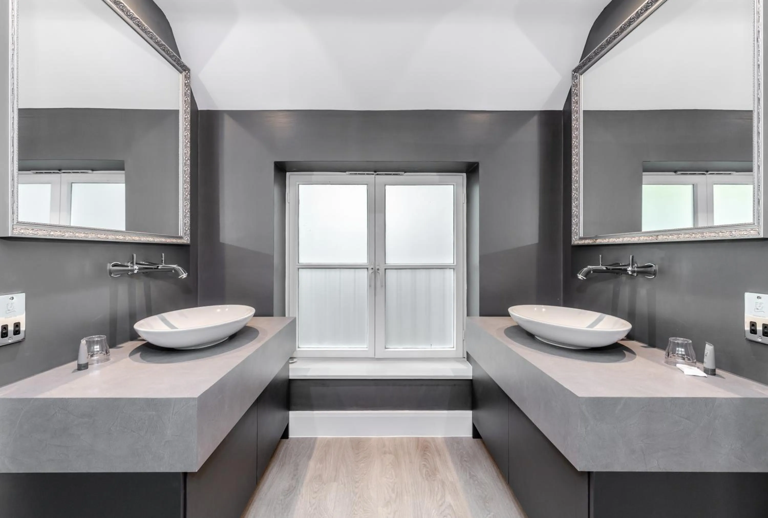 Bathroom in Gorse Hill Hotel