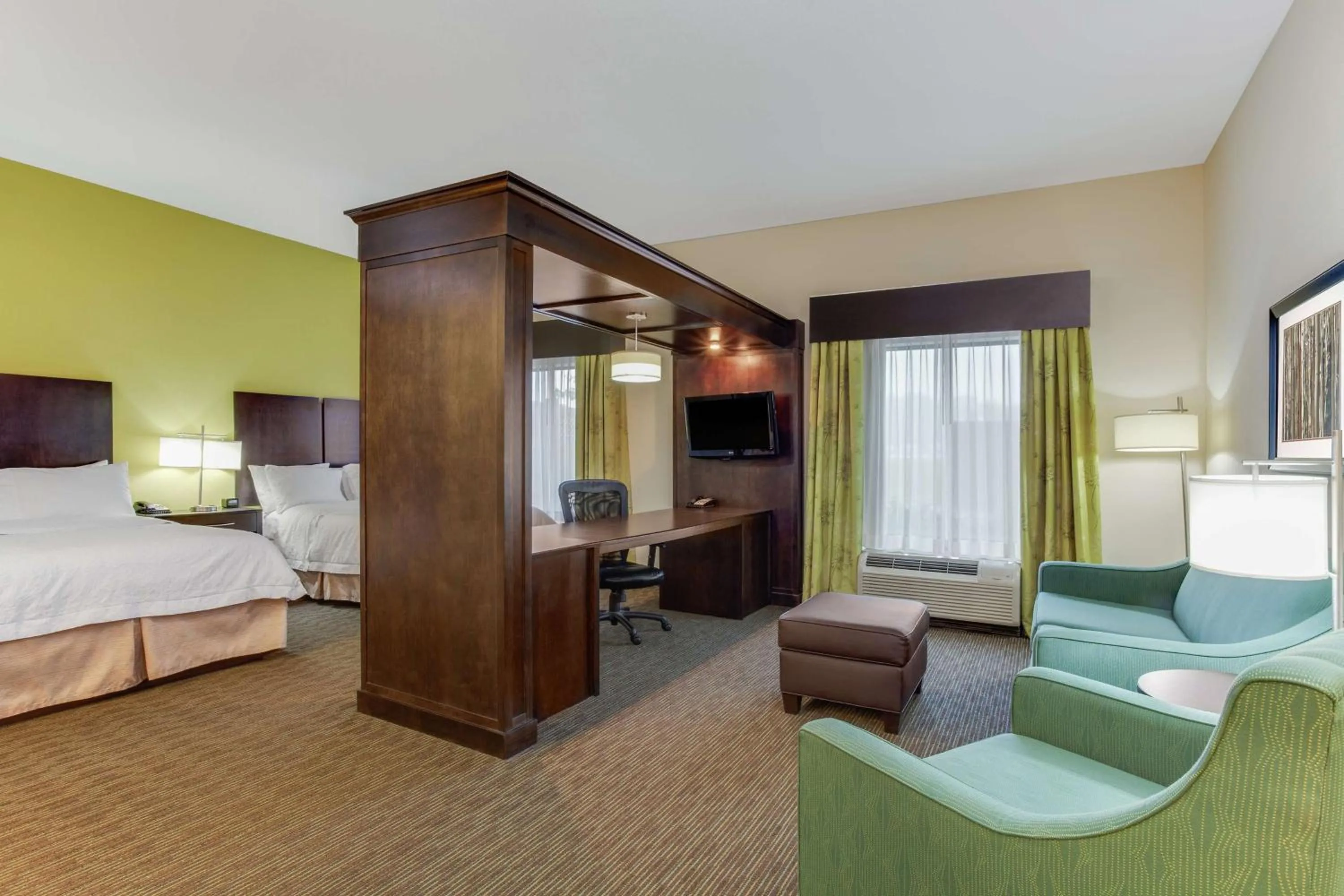 Bedroom, Bed in Hampton Inn Ozark