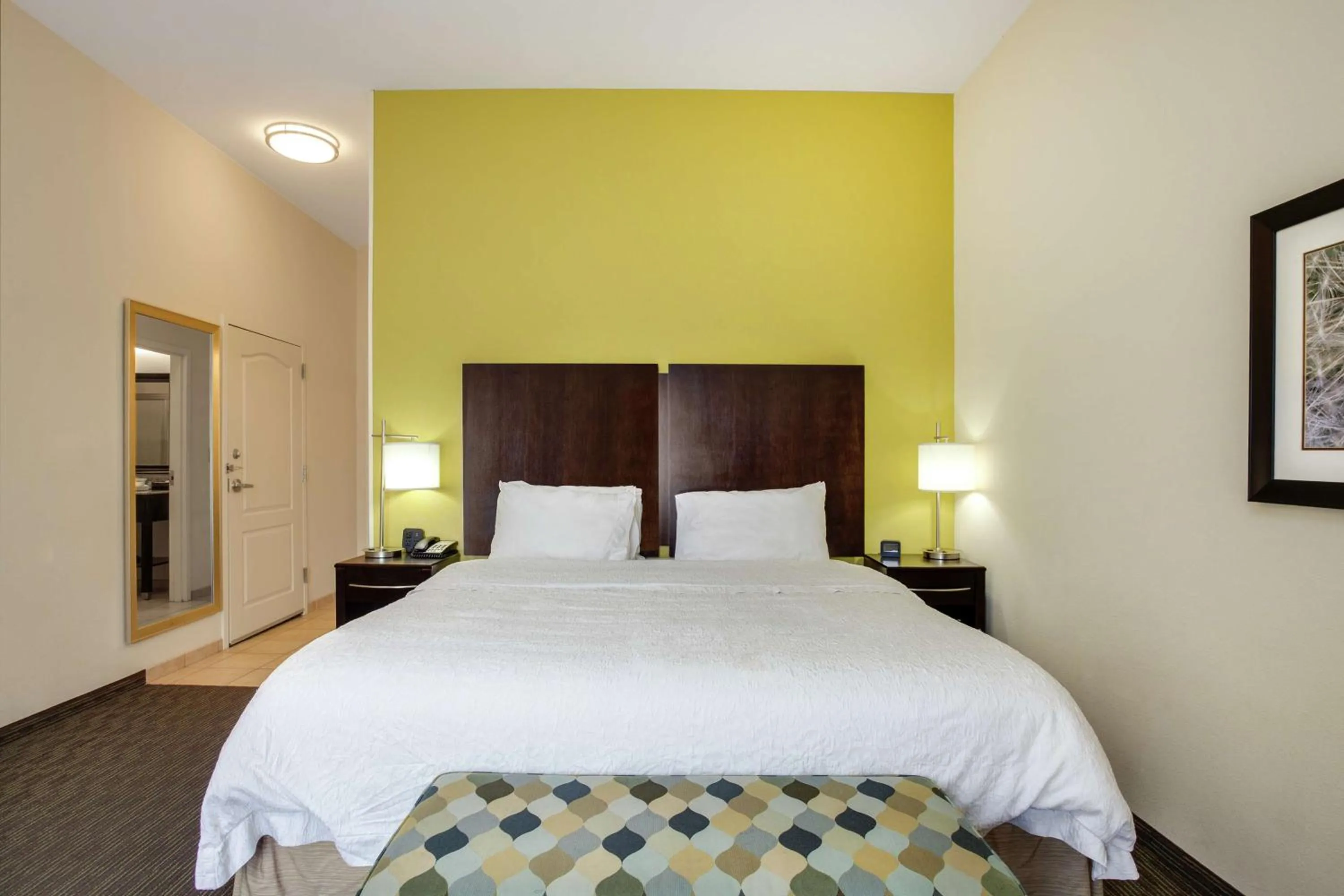 Photo of the whole room, Bed in Hampton Inn Ozark