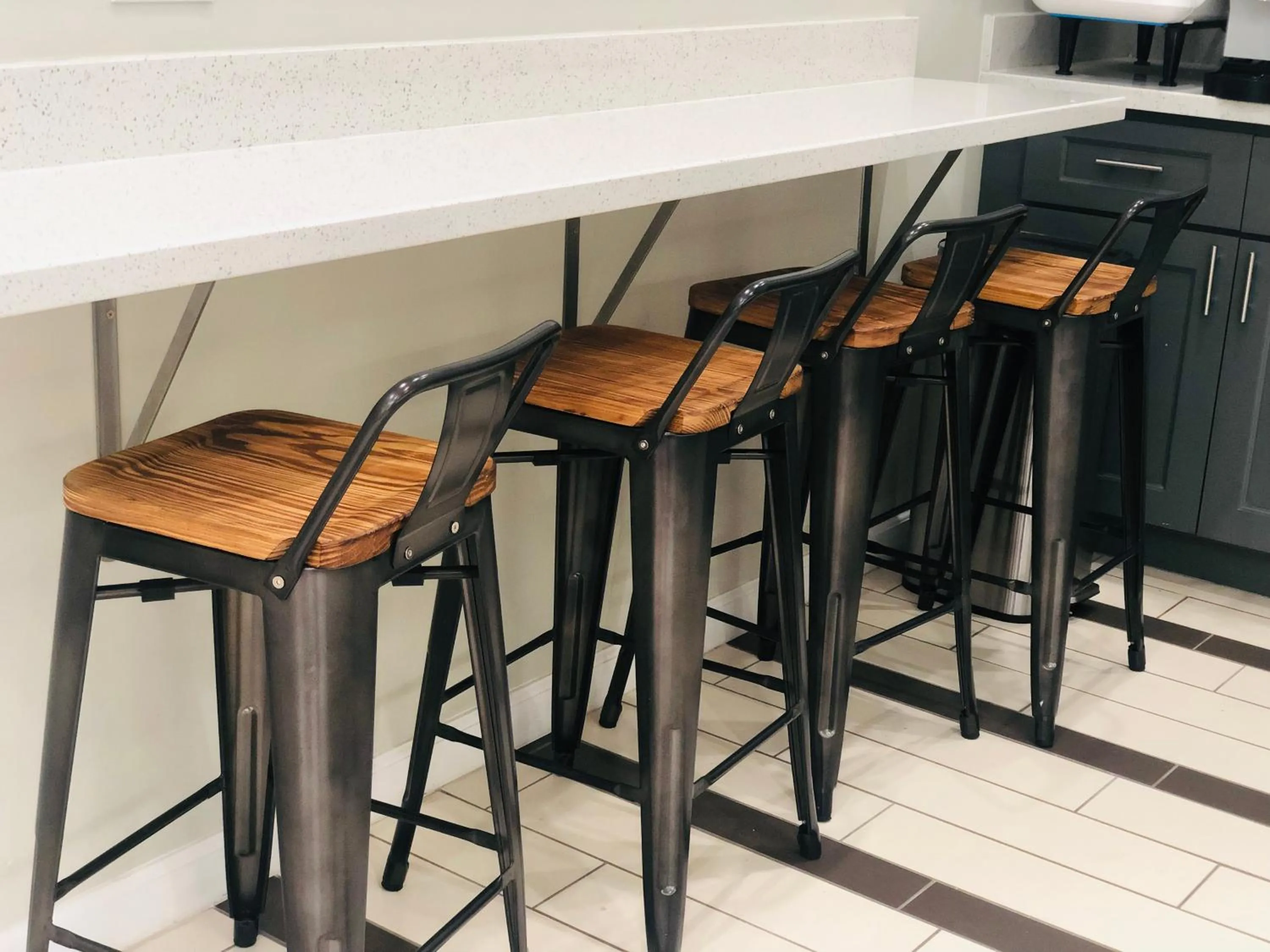Dining area in Bay Hotel