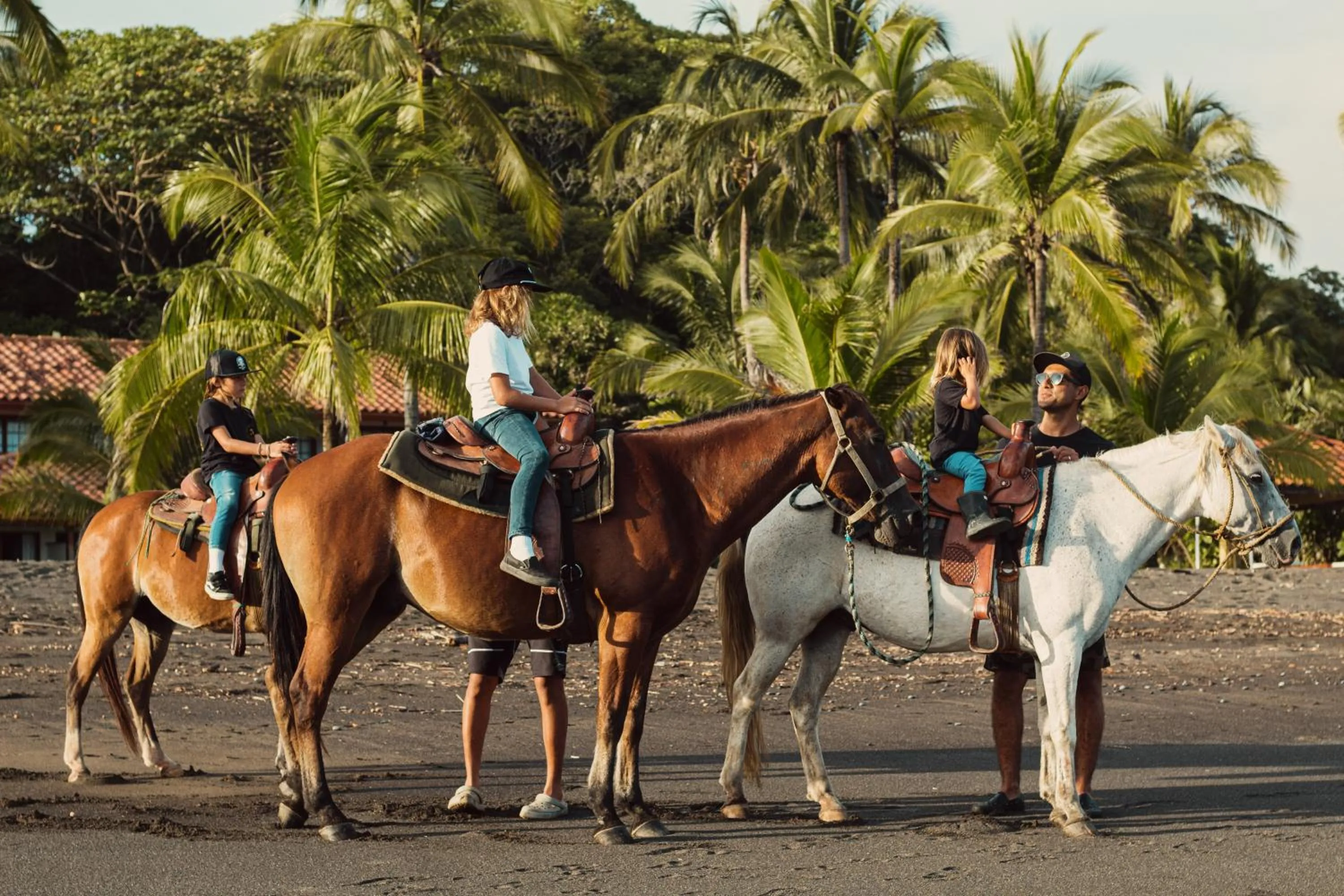 People in Hotel Playa Cambutal
