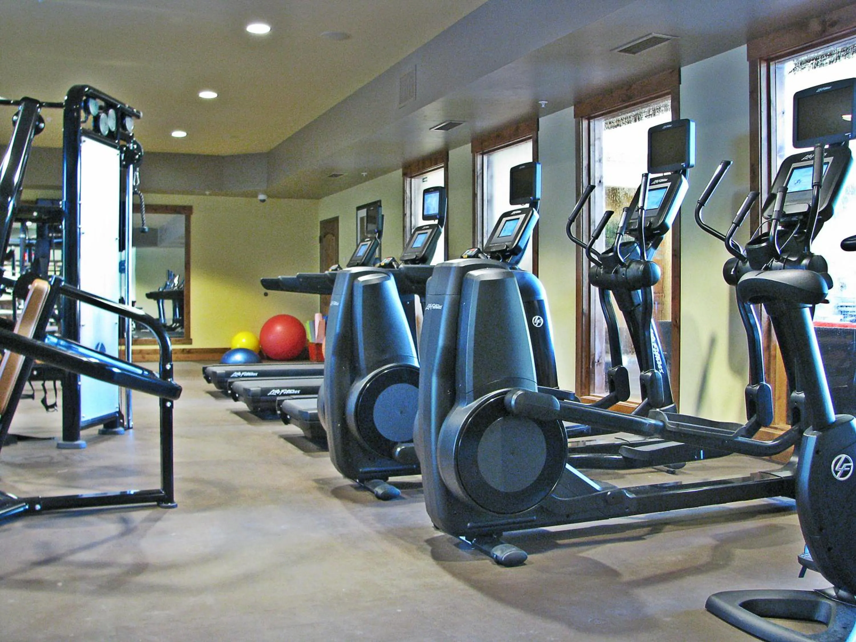 Fitness centre/facilities in Lodge at Whitefish Lake