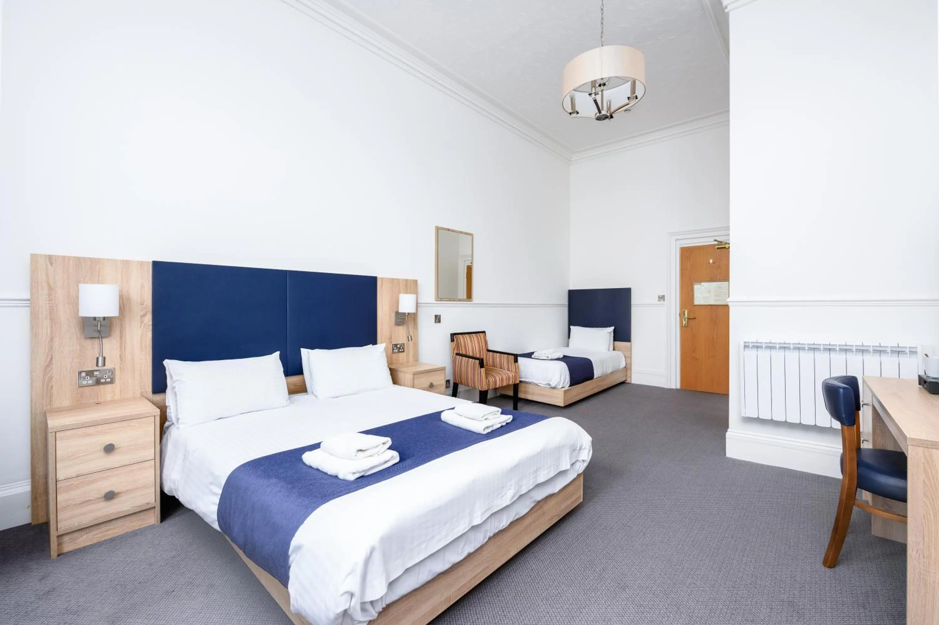 Bedroom, Bed in Hotel Prince Regent