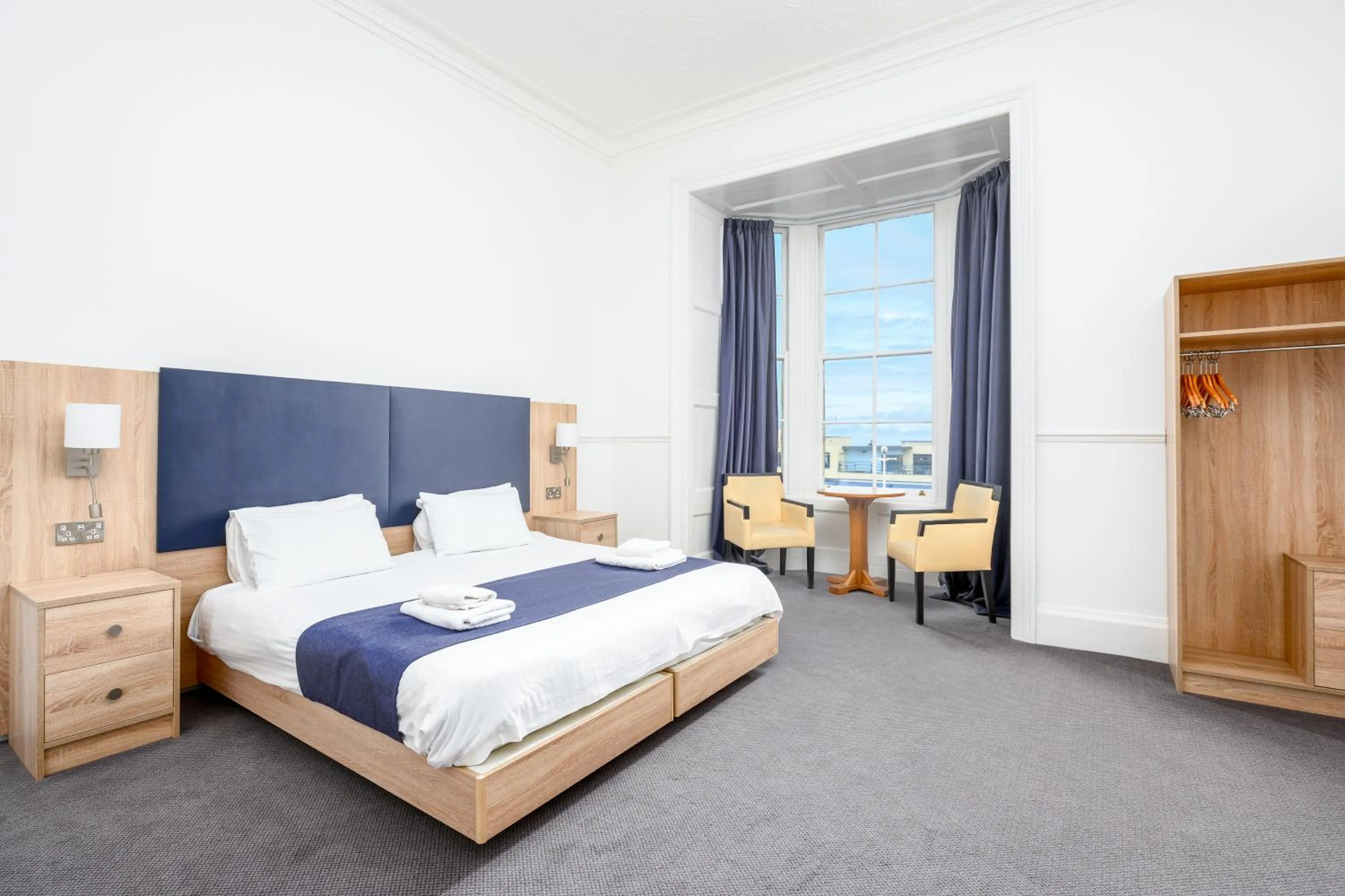 Bedroom, Bed in Hotel Prince Regent