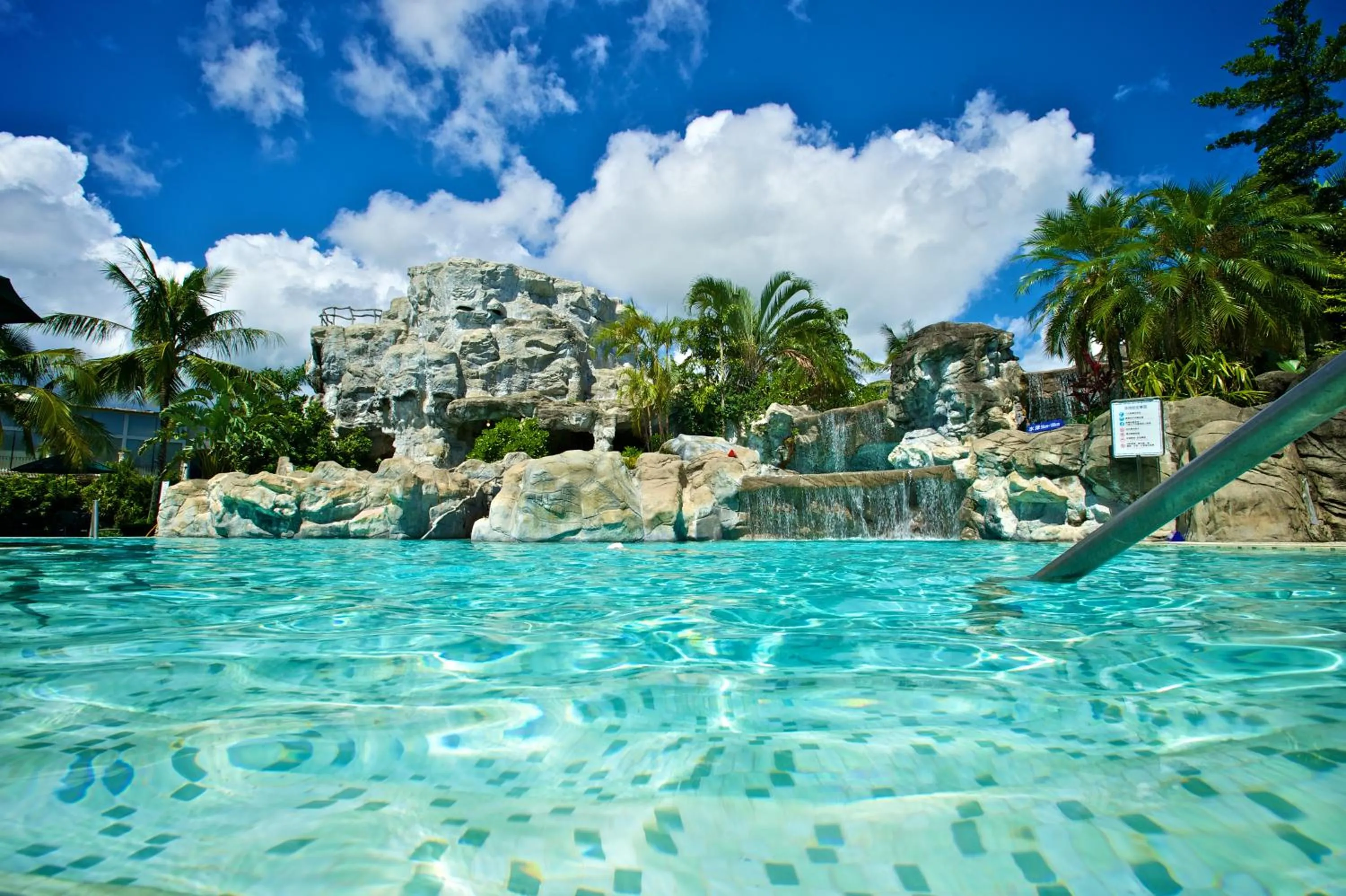 Swimming pool in Promisedland Resort & Lagoon