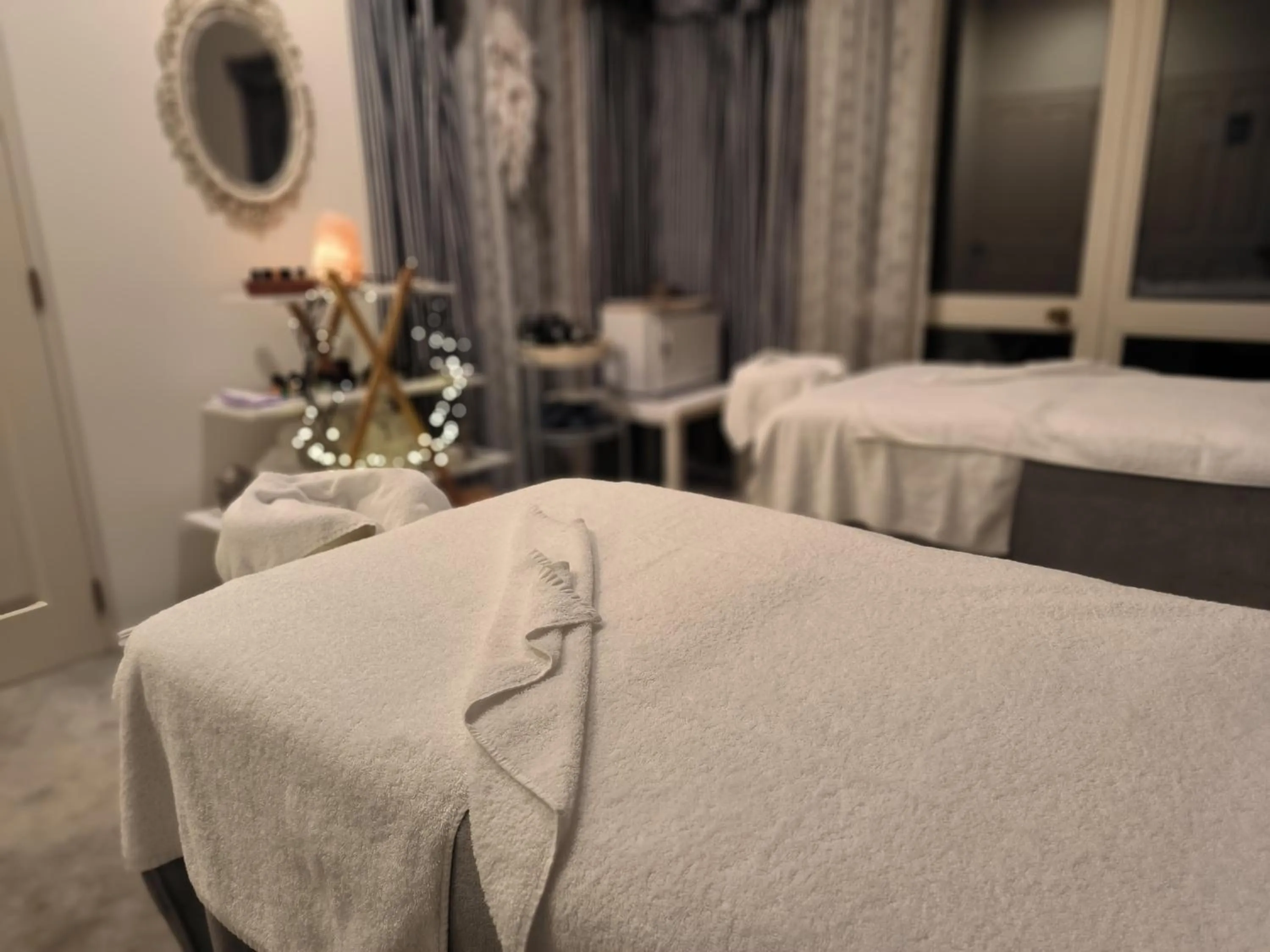 Massage, Bed in Vibrant Living Retreat