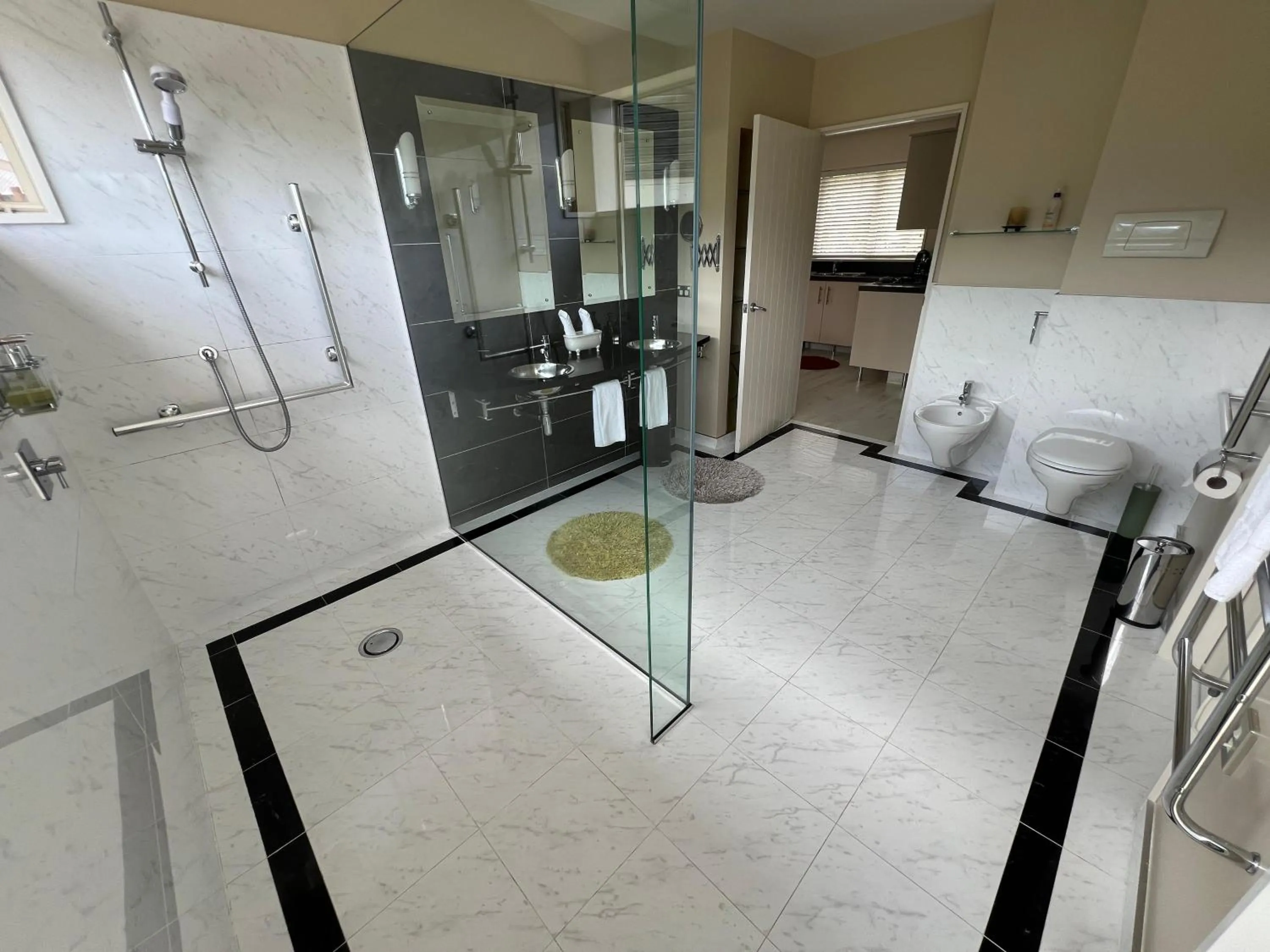 Shower in Vibrant Living Retreat