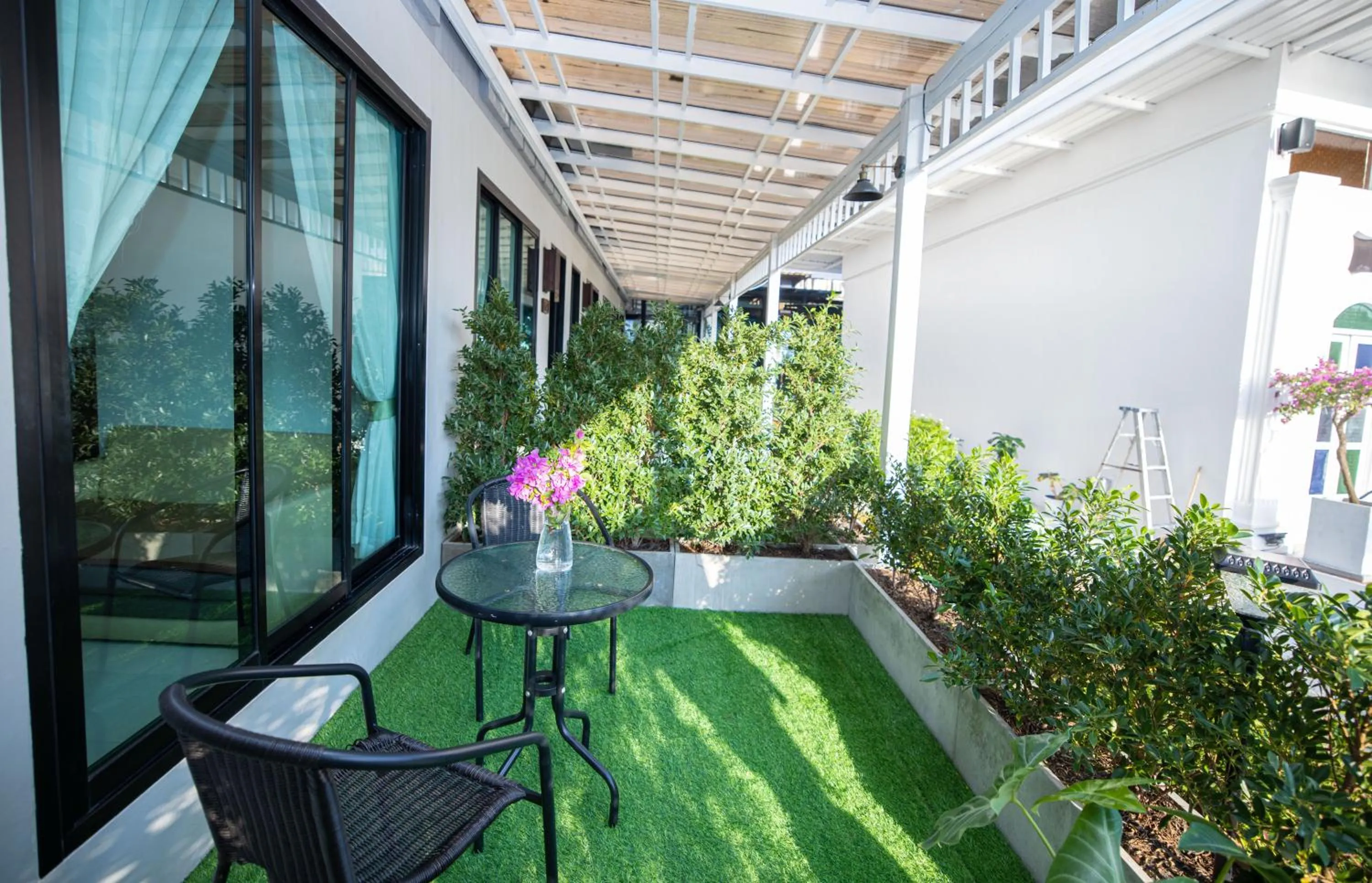 Spring in Blue Carina Hotel Phuket