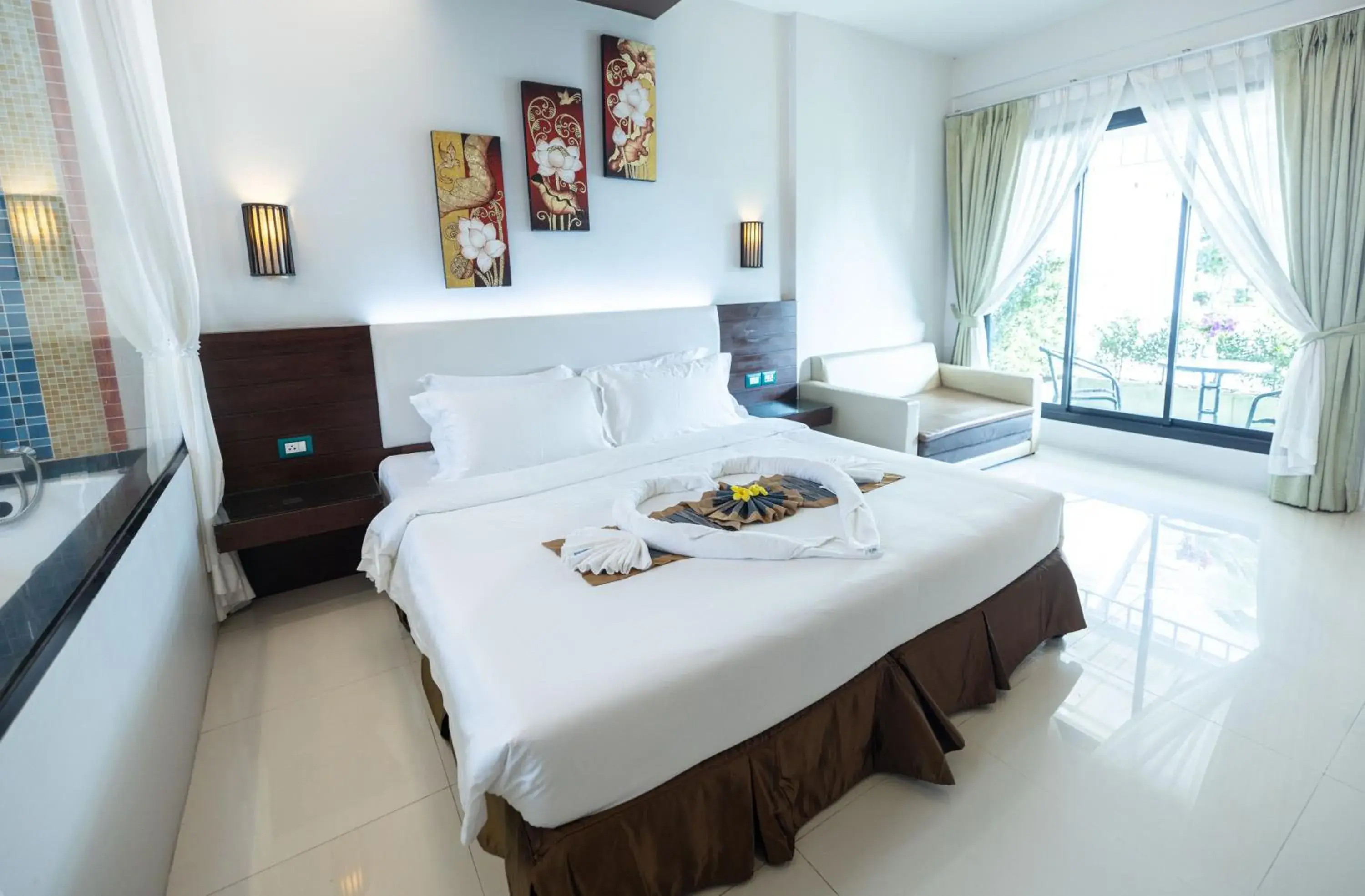 Superior King Room in Blue Carina Hotel Phuket Superior King Room in Blue Carina Hotel Phuket