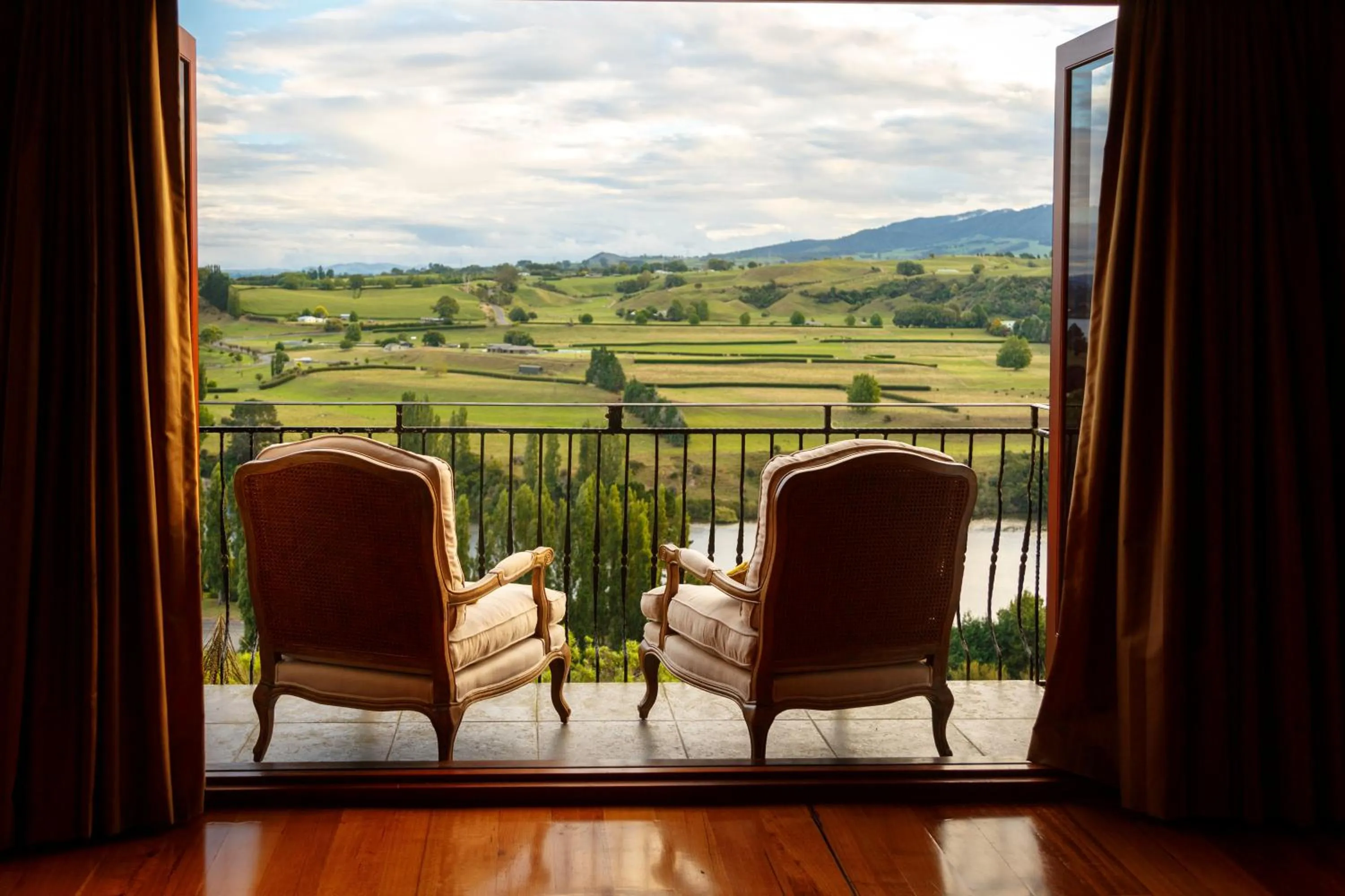 Balcony/Terrace in Lake Karapiro Lodge