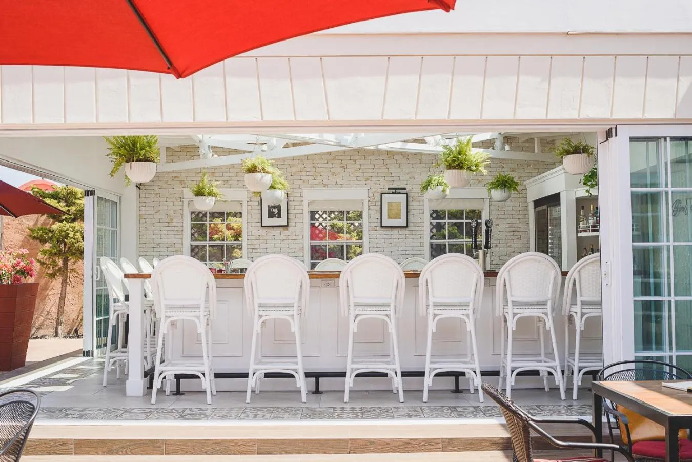 Lounge or bar in La Villa de Adelina