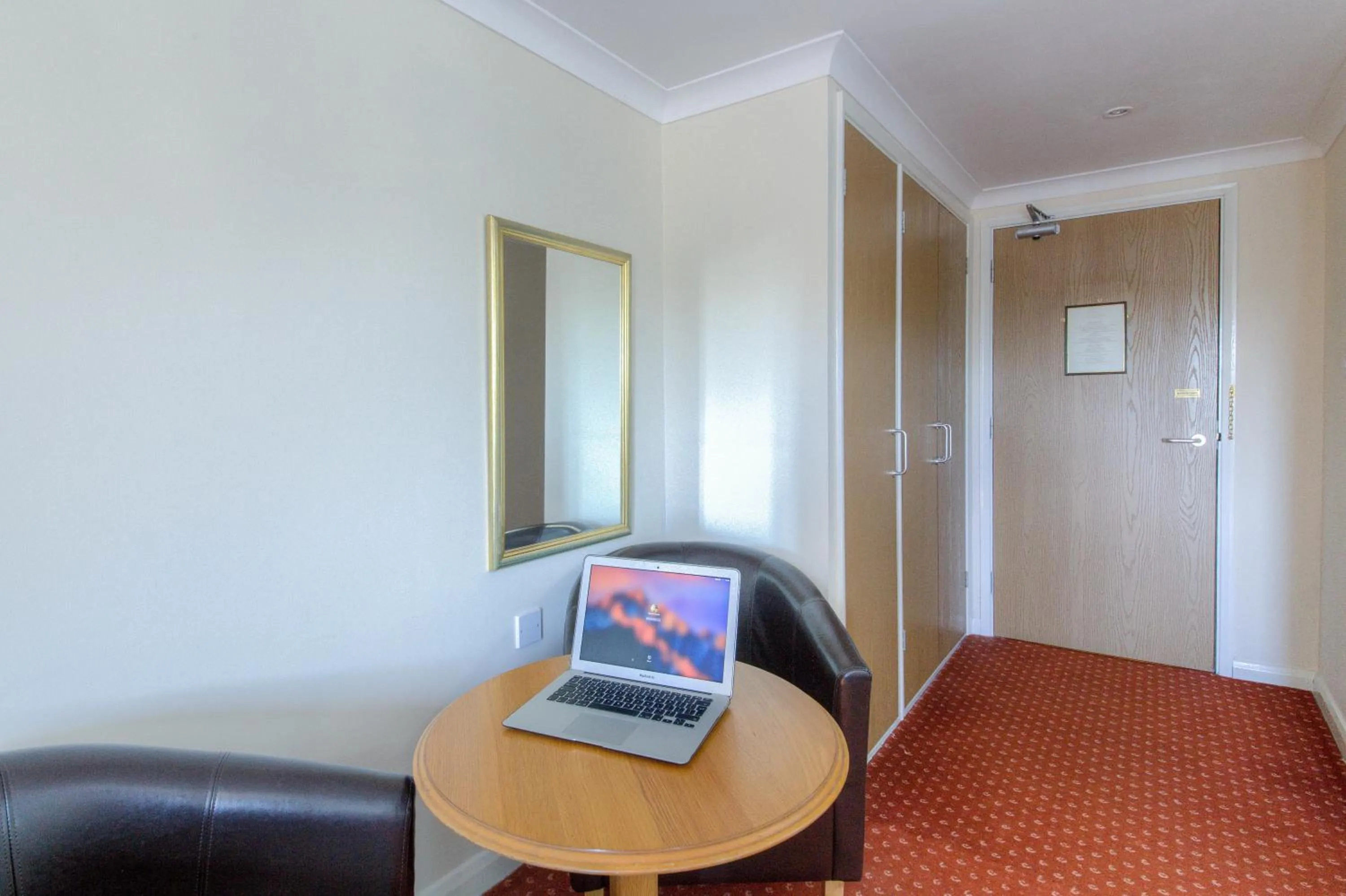 Photo of the whole room in Wayford Bridge Inn Hotel