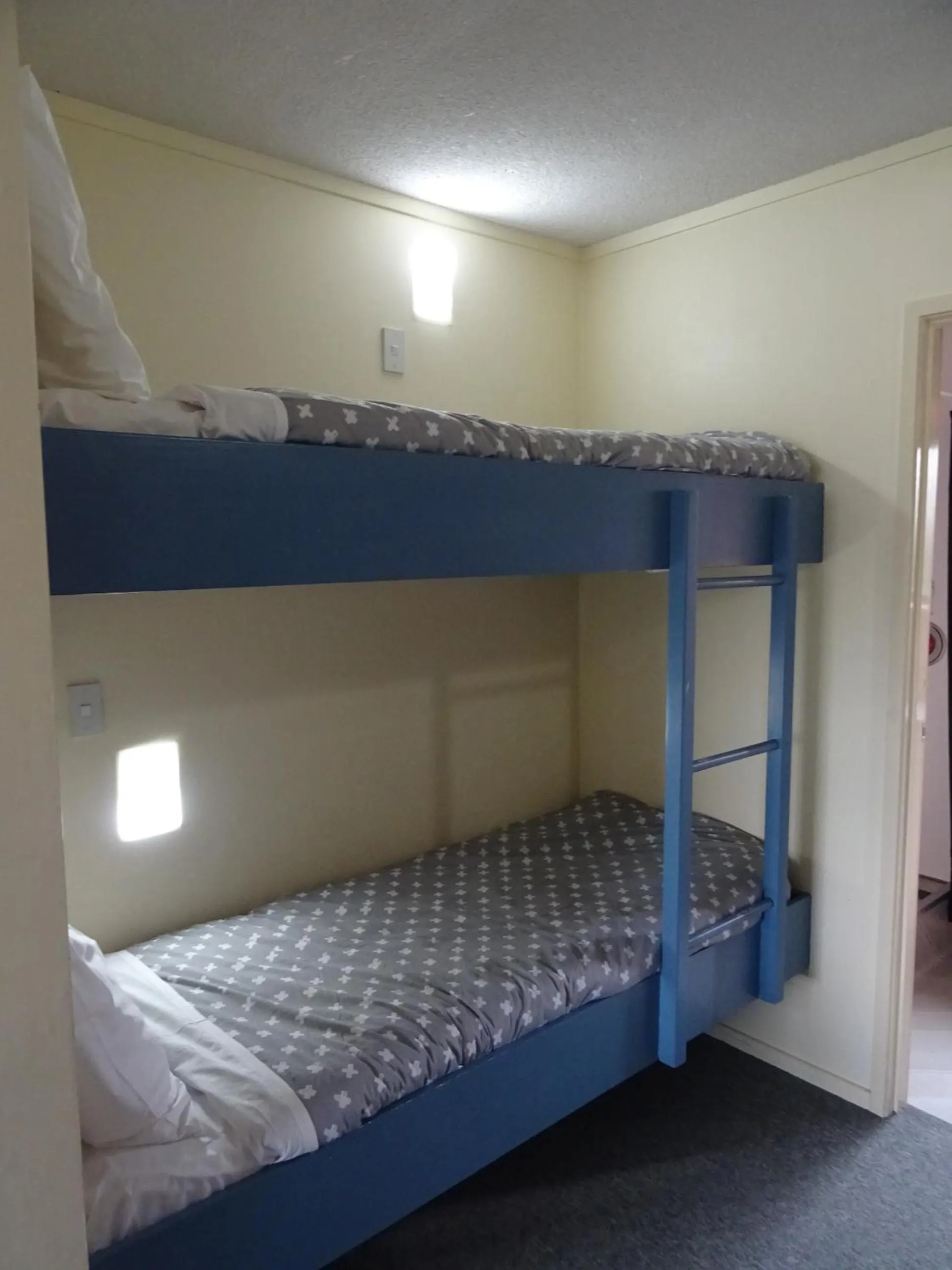 bunk bed, Bed in Alpine Chalets