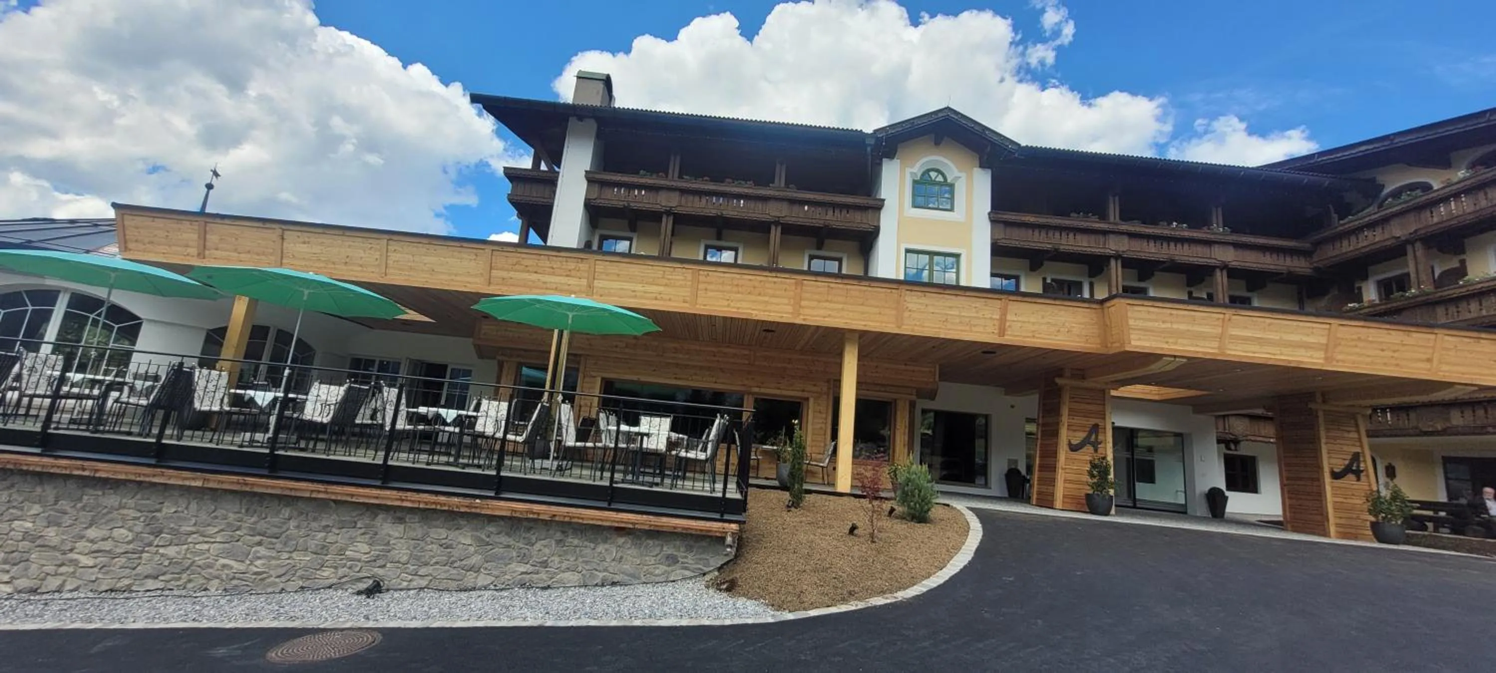 Property building in Wellness & Sporthotel Alpenhof