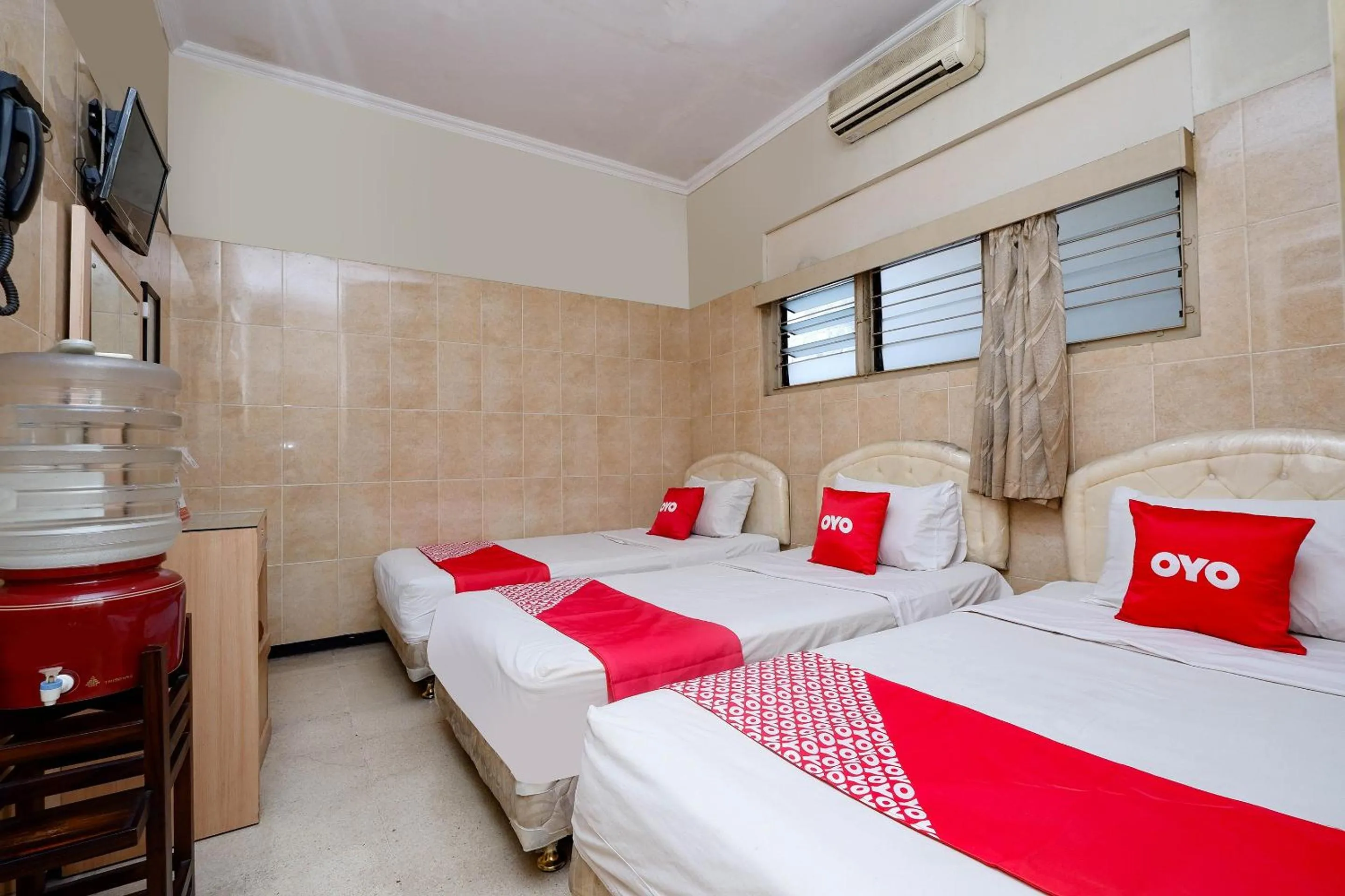 Bedroom in OYO 1843 Cahya Nirwana