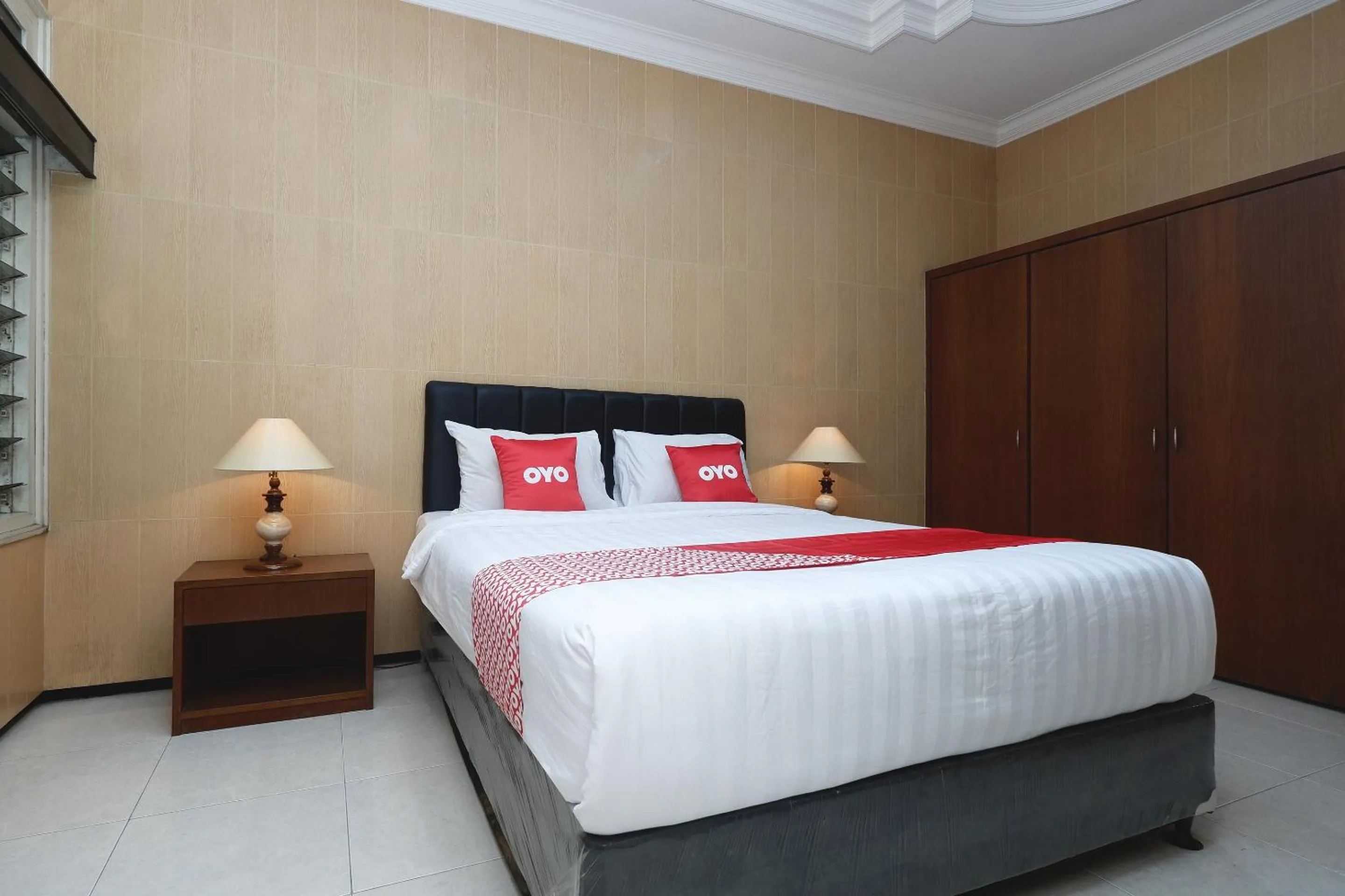 Bedroom in OYO 1843 Cahya Nirwana
