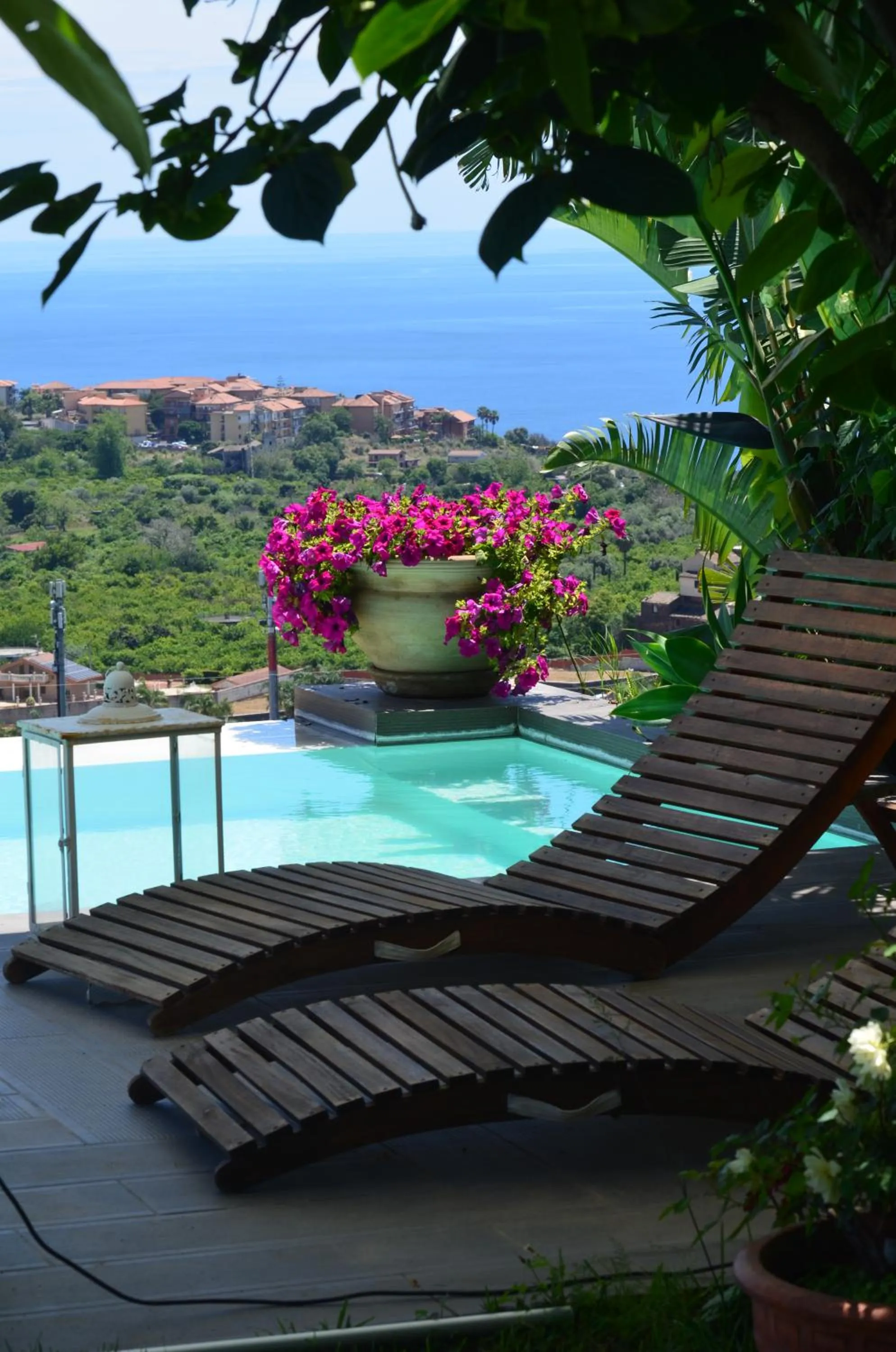 Swimming pool in La casa del panorama