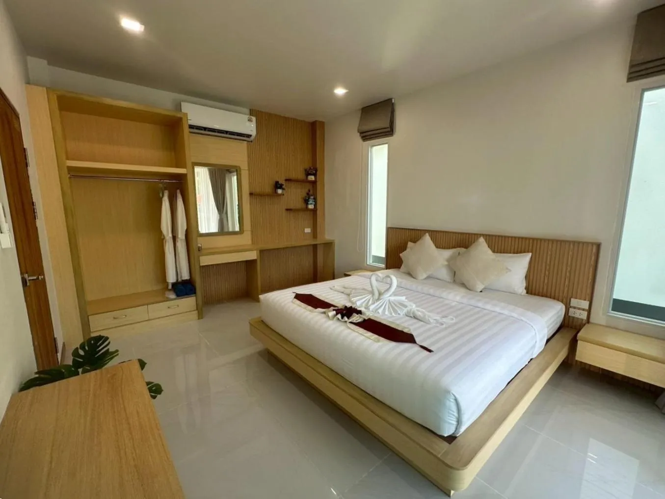 Bed in Sunsea Resort