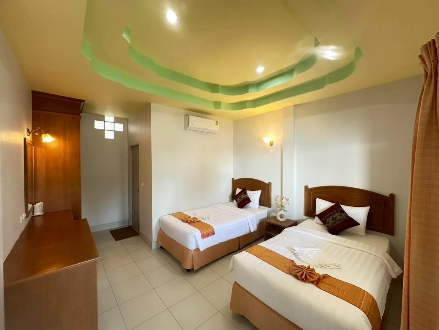 Bed in Sunsea Resort