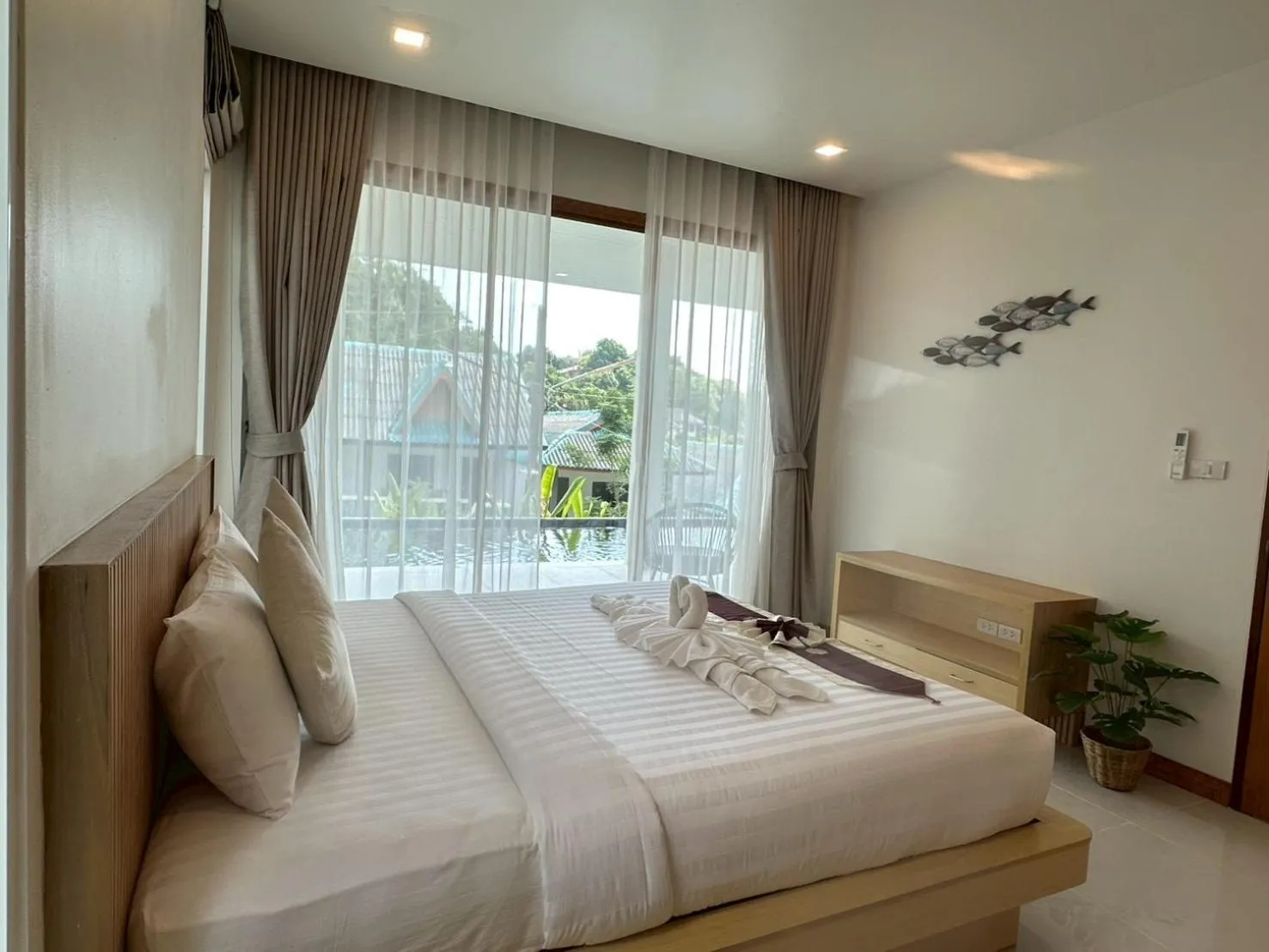 Bed in Sunsea Resort