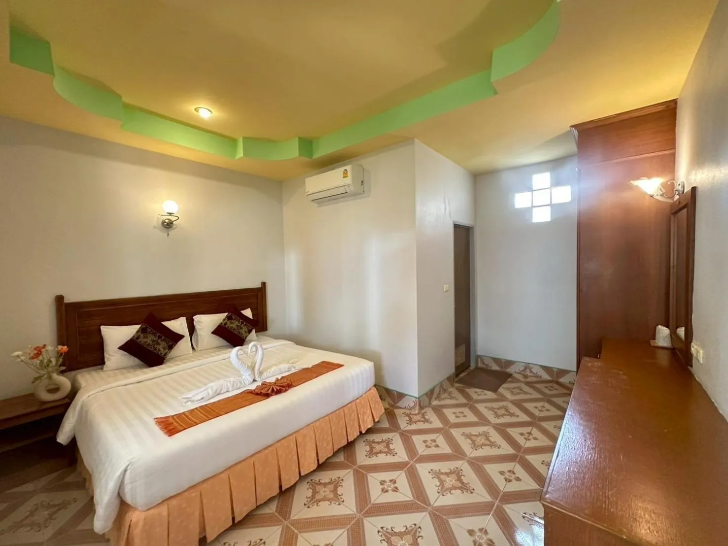 Bed in Sunsea Resort