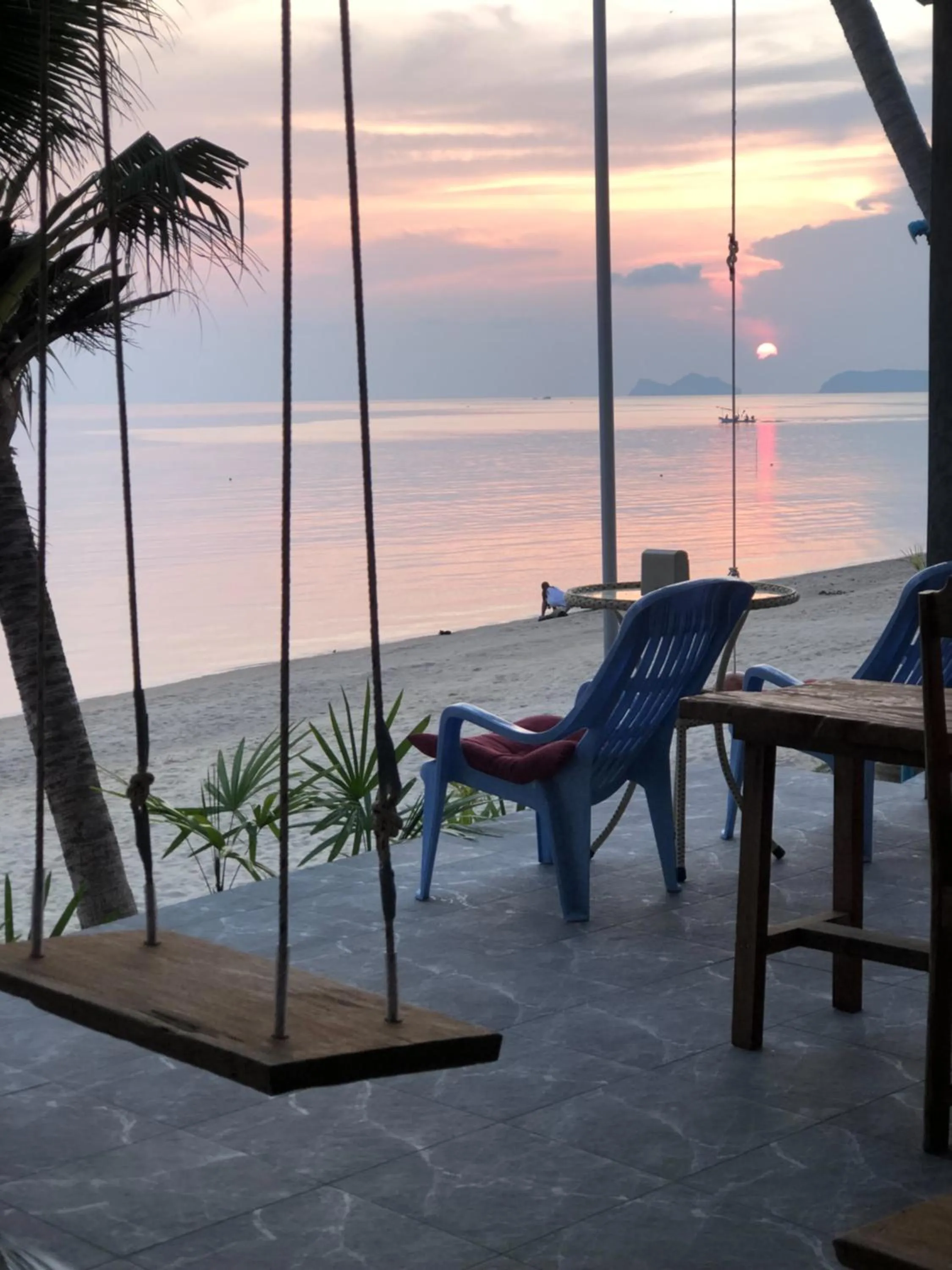 Restaurant/places to eat in Sunsea Resort